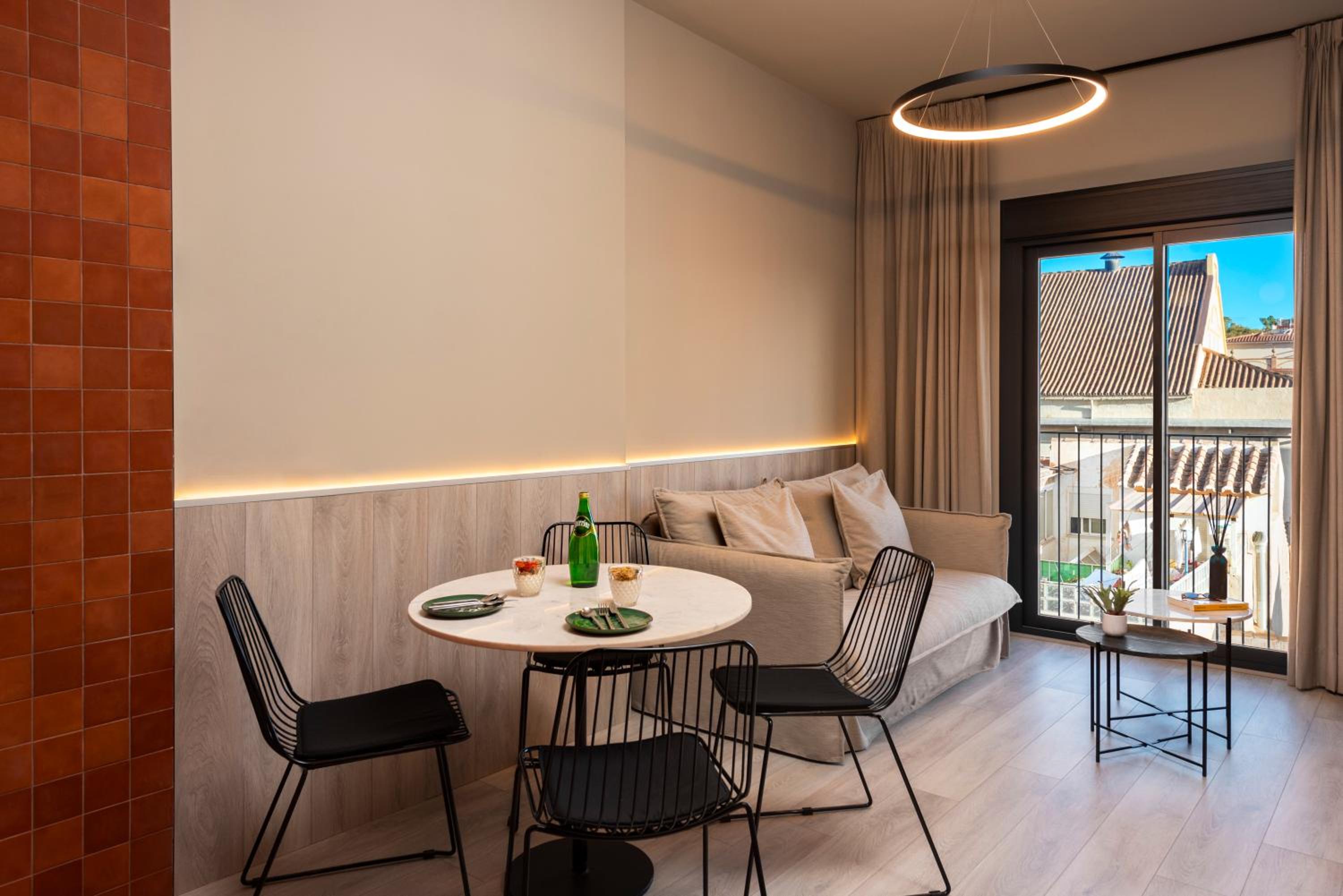 Apartment with Garden View