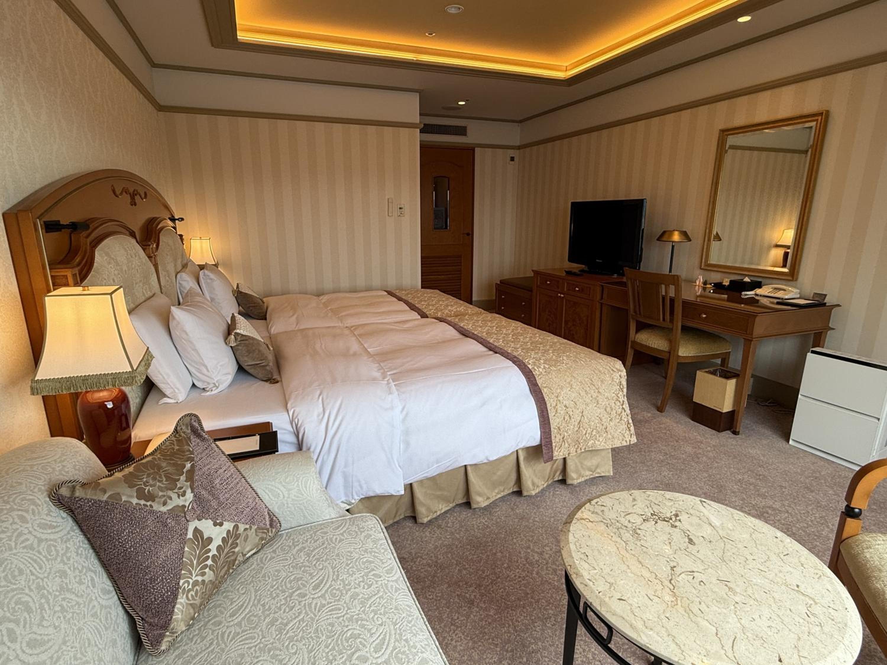 Executive Hollywood Twin Room - Non-Smoking