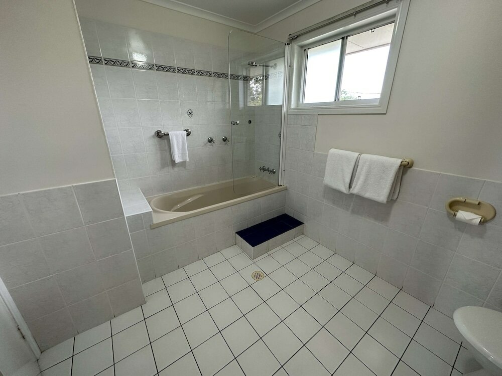 Executive Room, 1 Queen Bed, Non Smoking, Refrigerator & Microwave