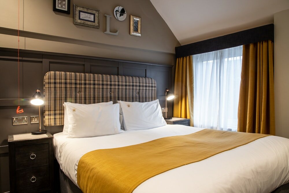 Accessible Queen Room with Wet Room