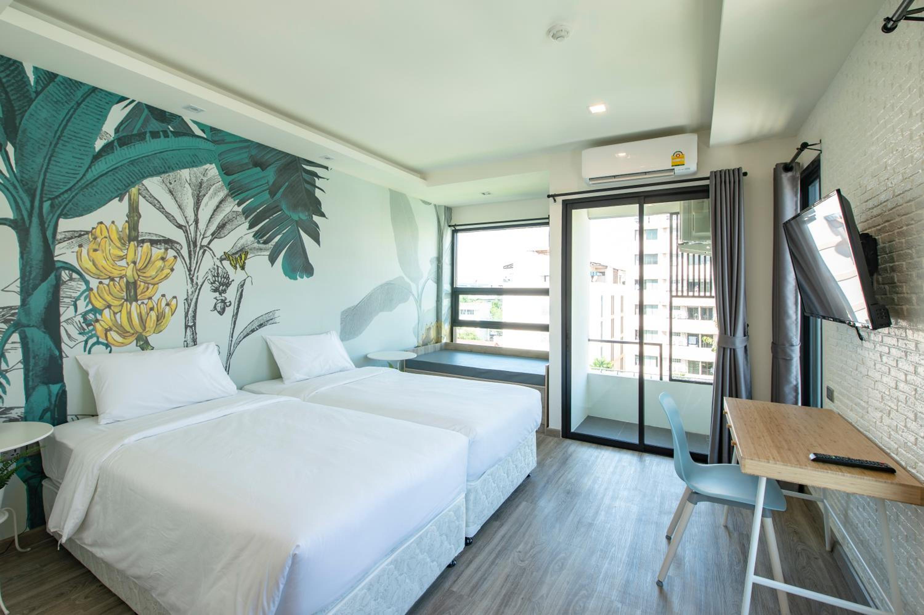 Deluxe Double or Twin Room