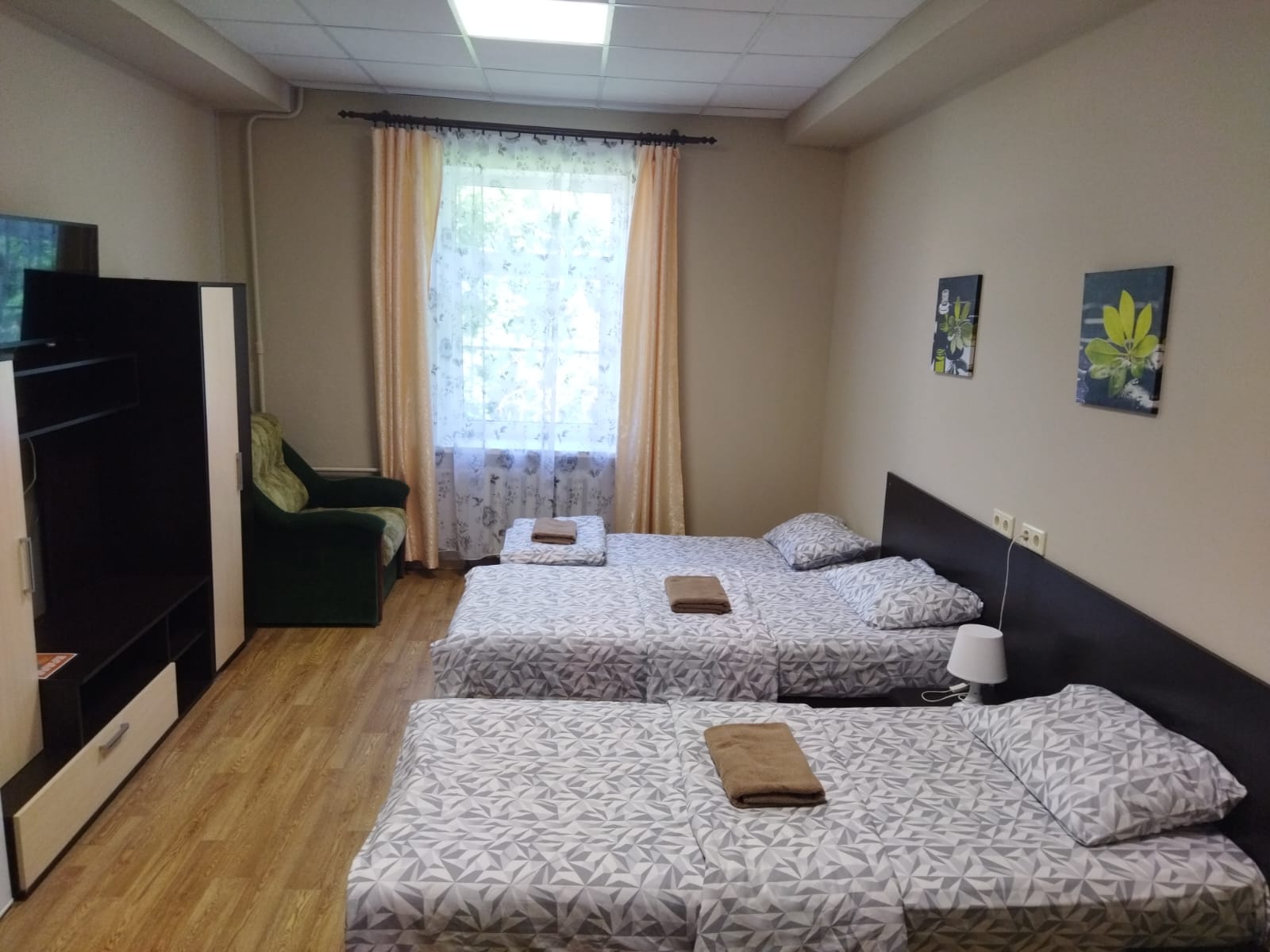 Стандартный номер с двумя односпальными кроватями