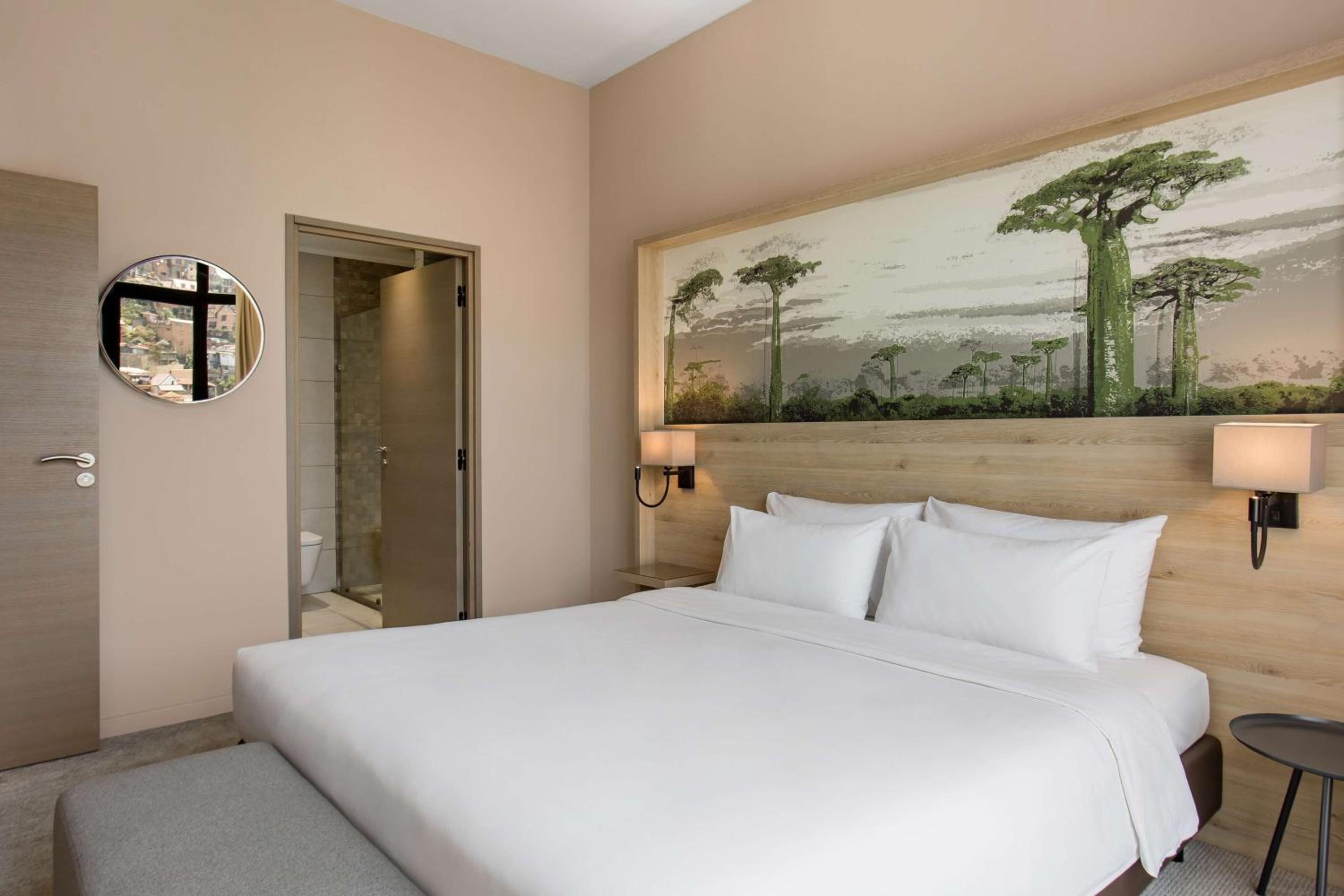 One-Bedroom Superior Apartment with Hill View