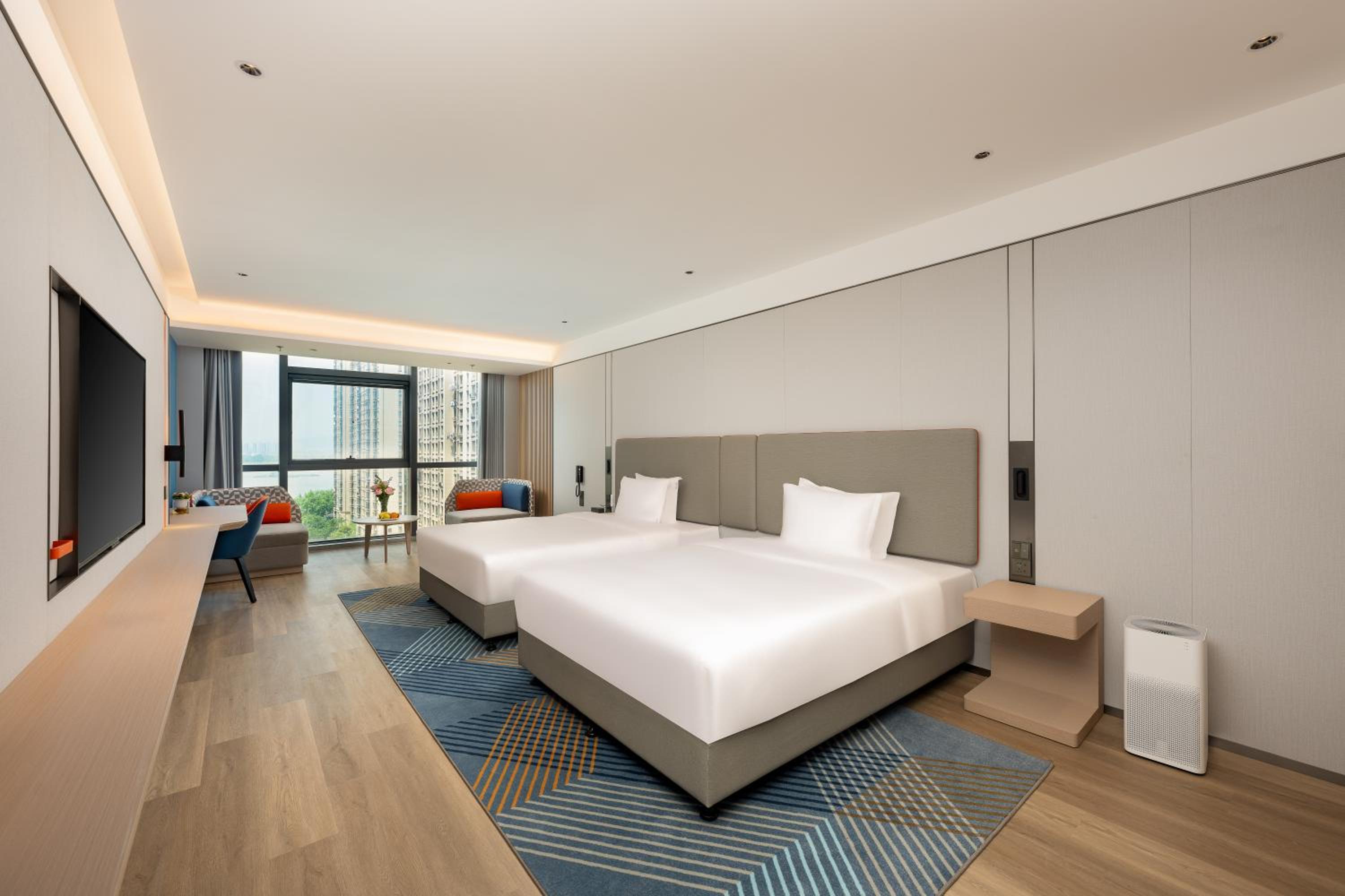 Standard Queen Room with River View