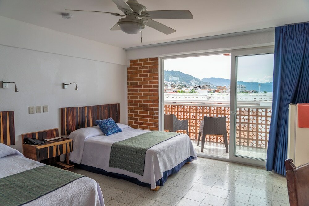 Standard Room, 2 Double Beds, Partial Ocean View