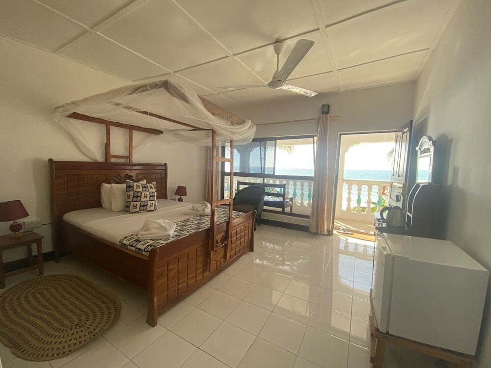 Queen Room with Ocean View