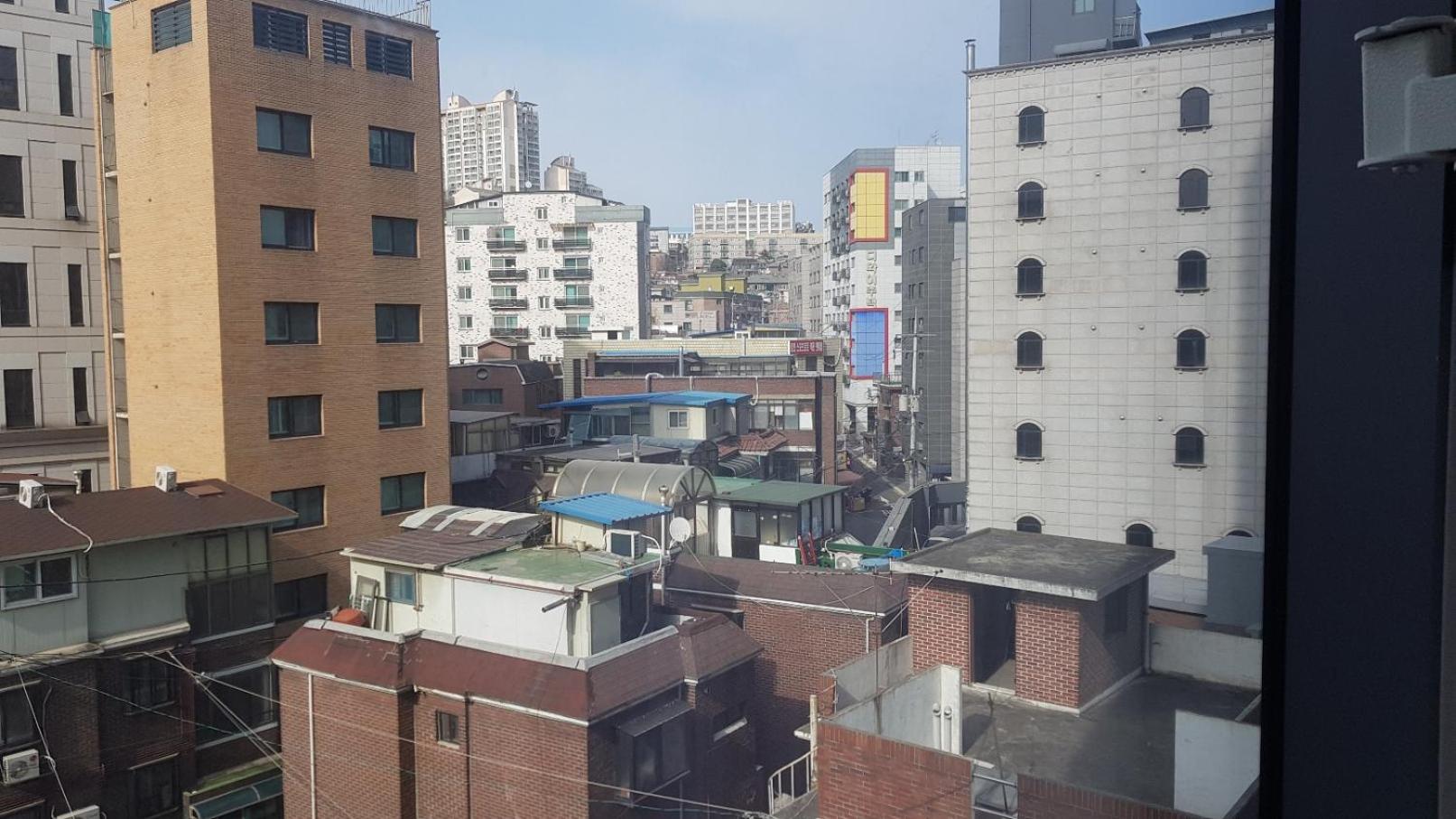 Ondol Twin (2 Single Beds, No Carpet)