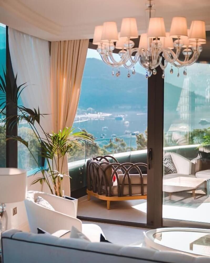 Presidential Suite, 2 Bedrooms, Balcony (Casta Diva)