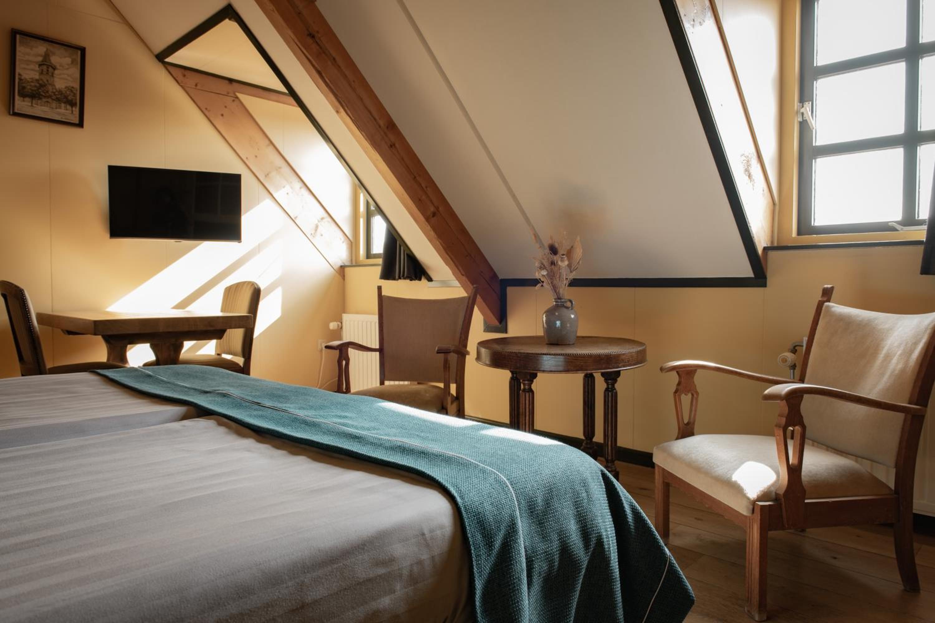 Large Double Room