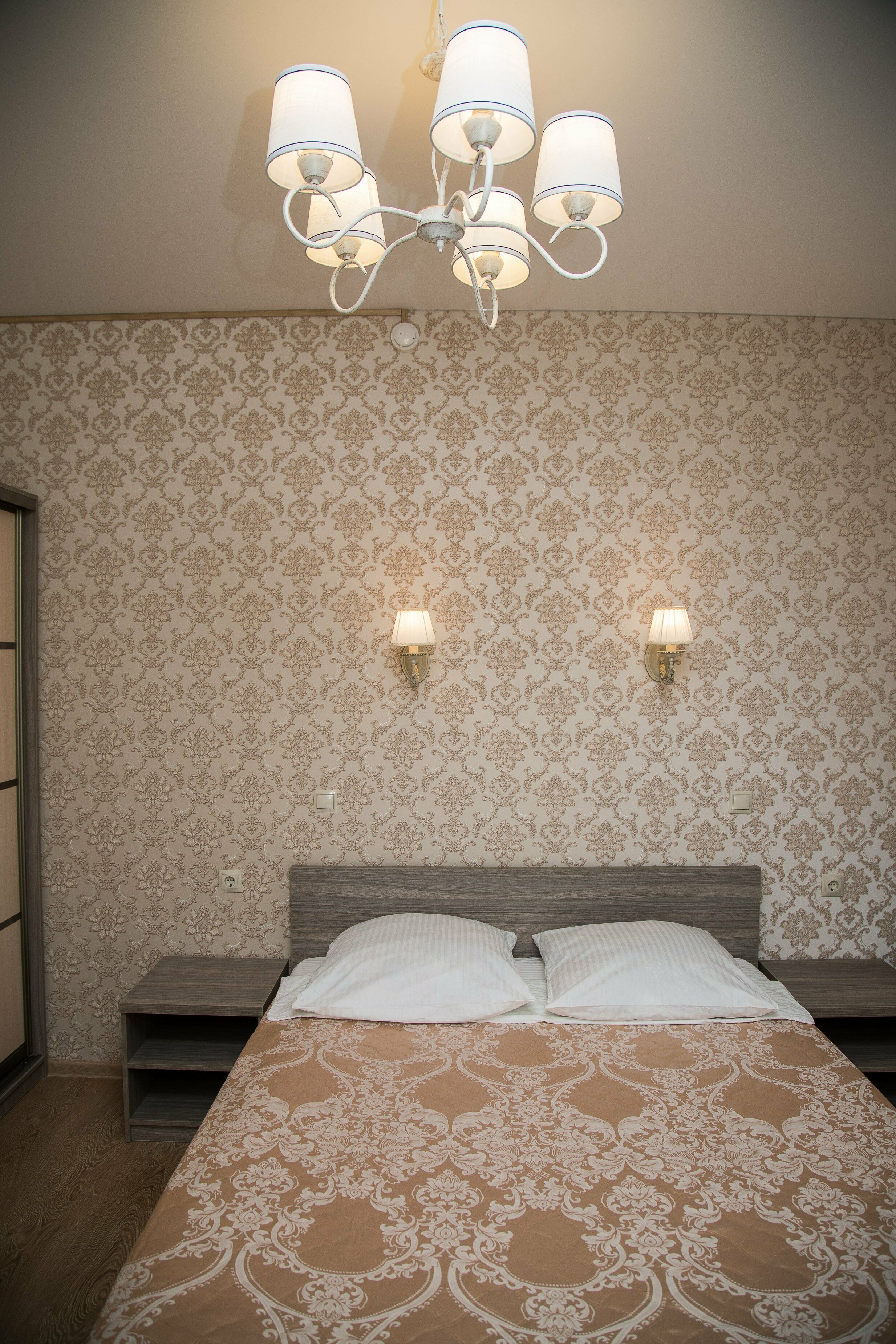 Улучшенный двухместный номер с одной кроватью