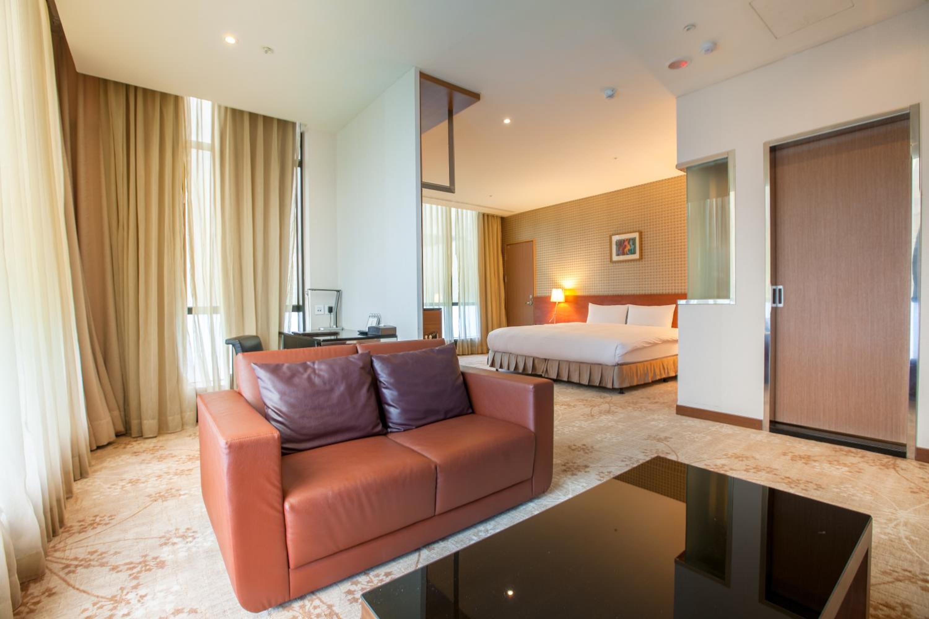 One-Bedroom Suite