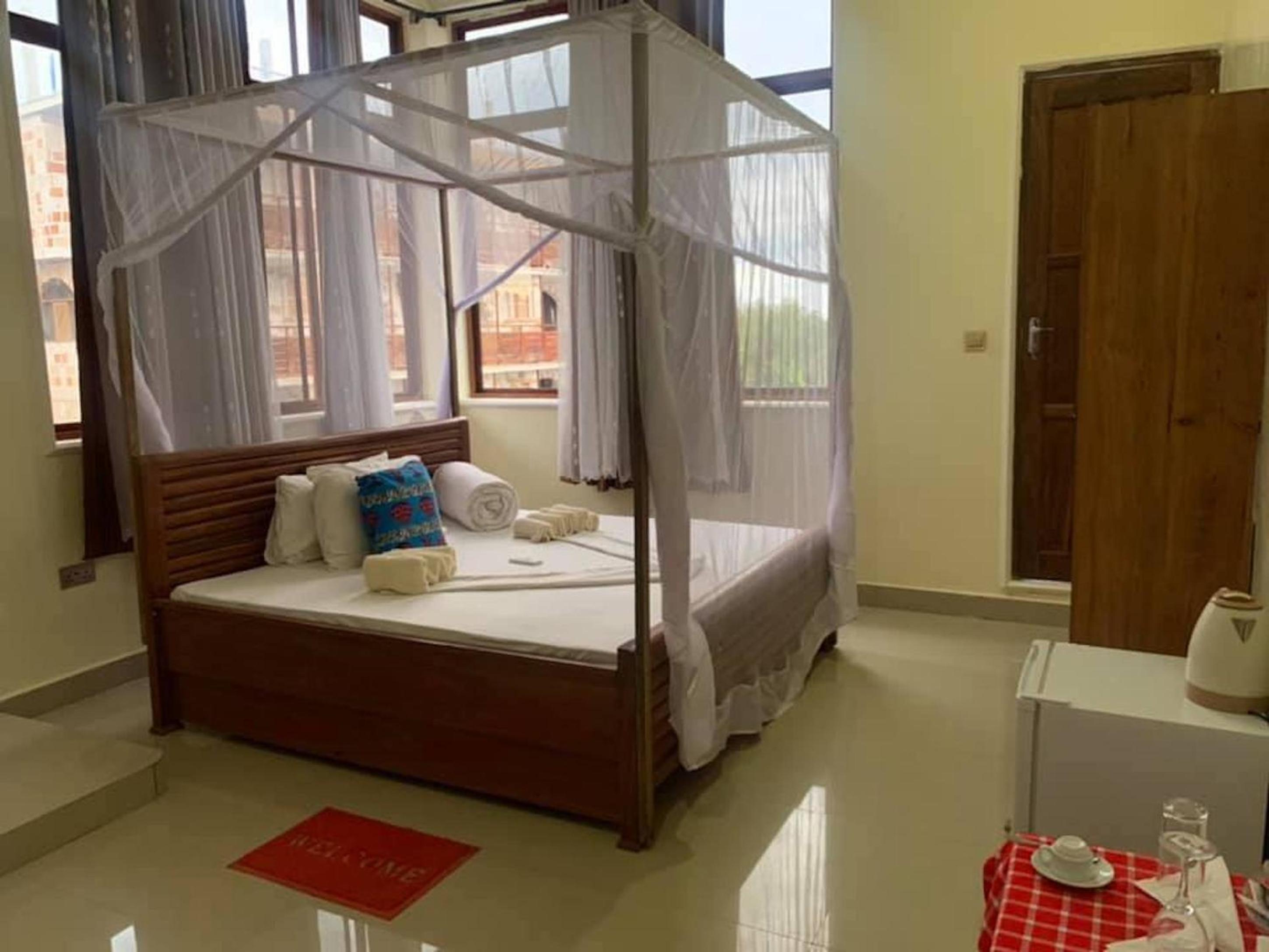 Large Double Room