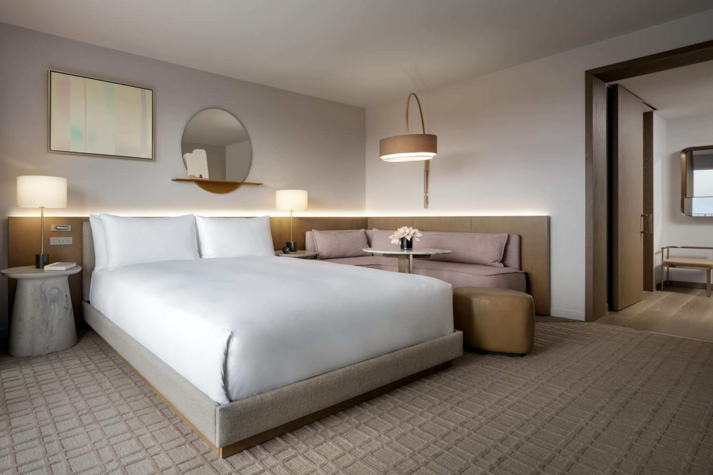 Century Plaza King Room with Balcony - Hearing Access