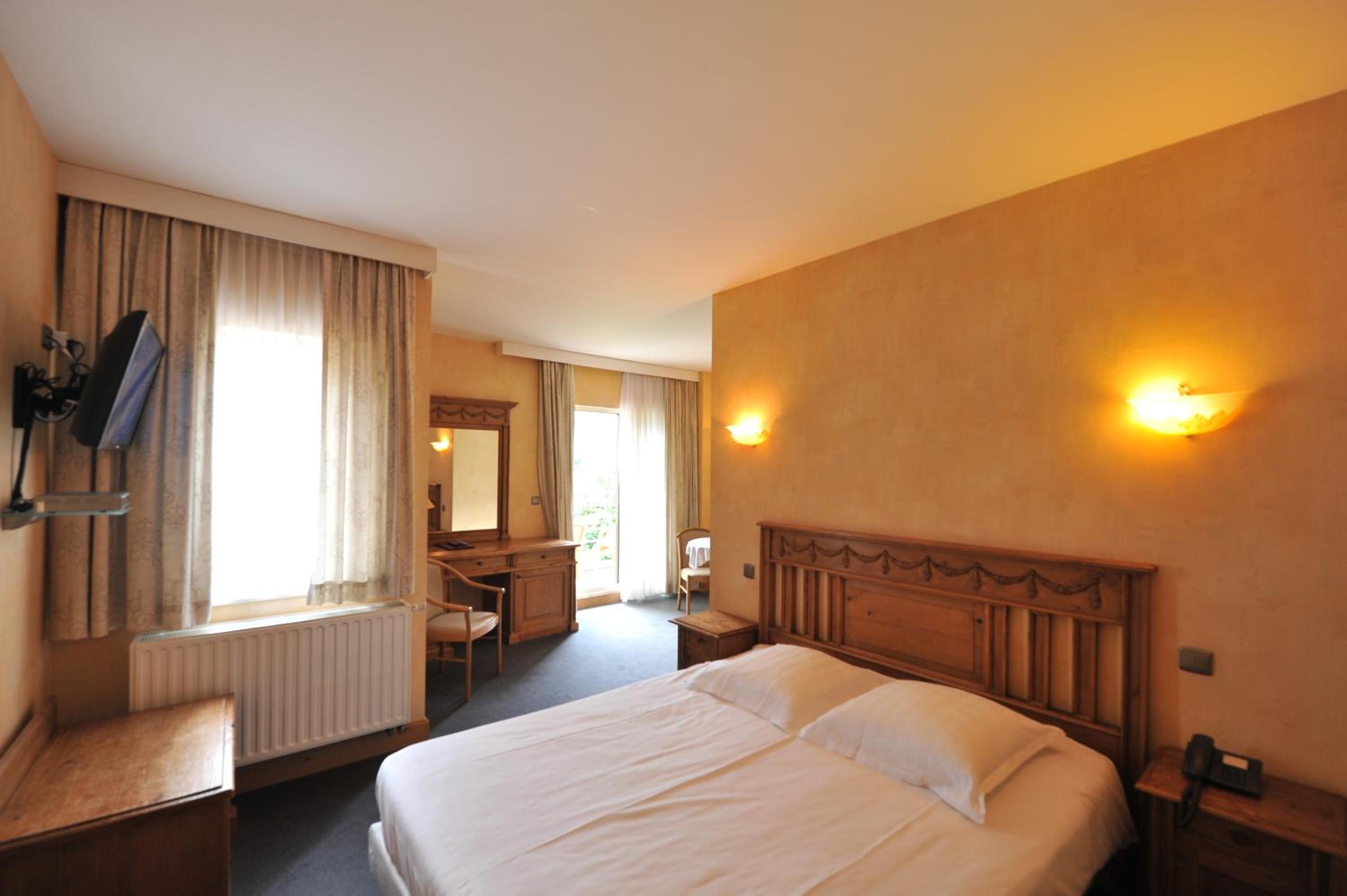 Superior Double Room with Balcony