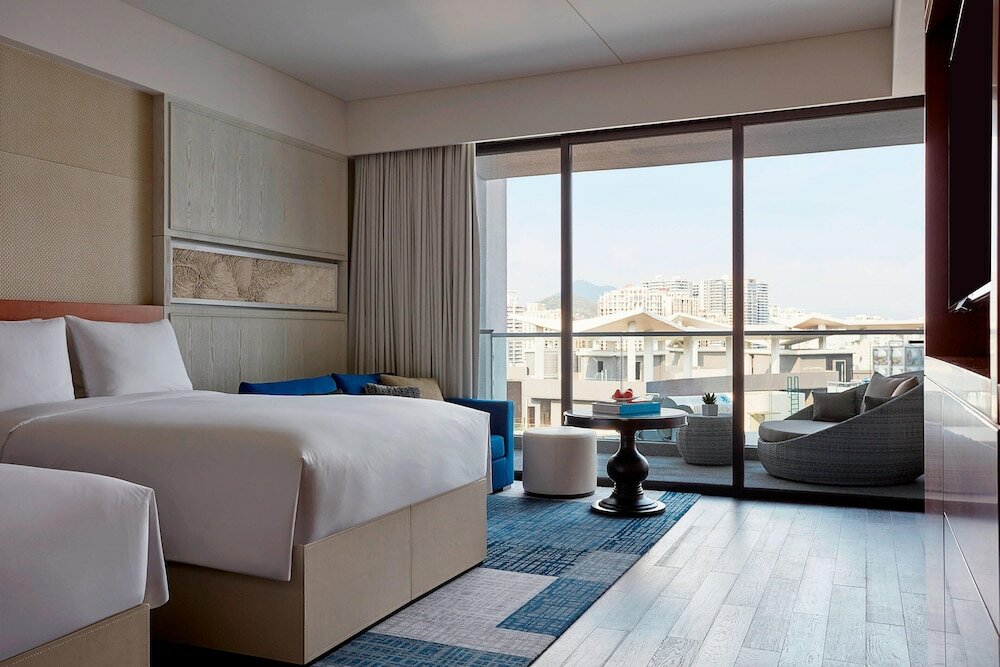 Room, 1 King Bed, Resort View