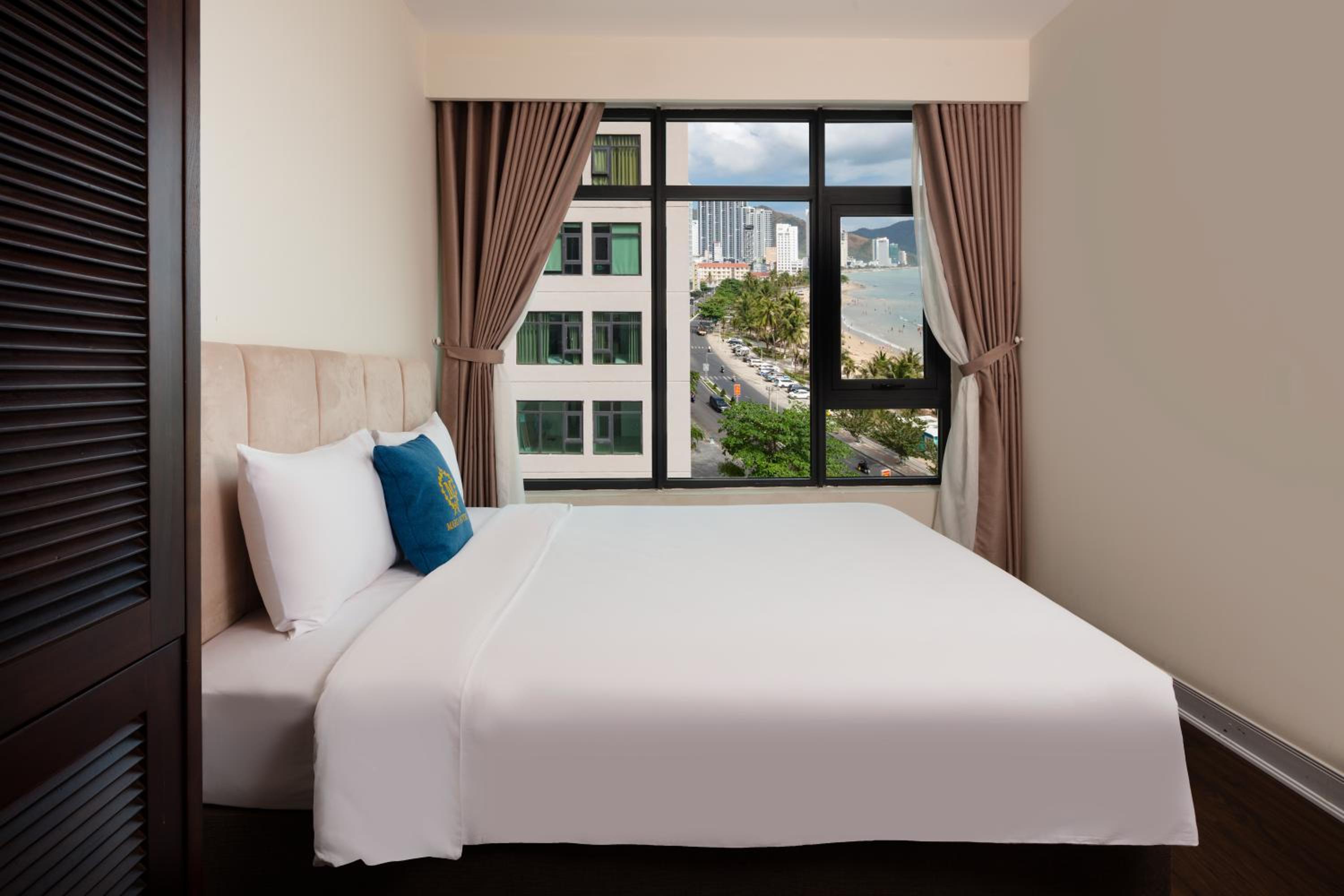 Family Two-Bedroom Apartment With View