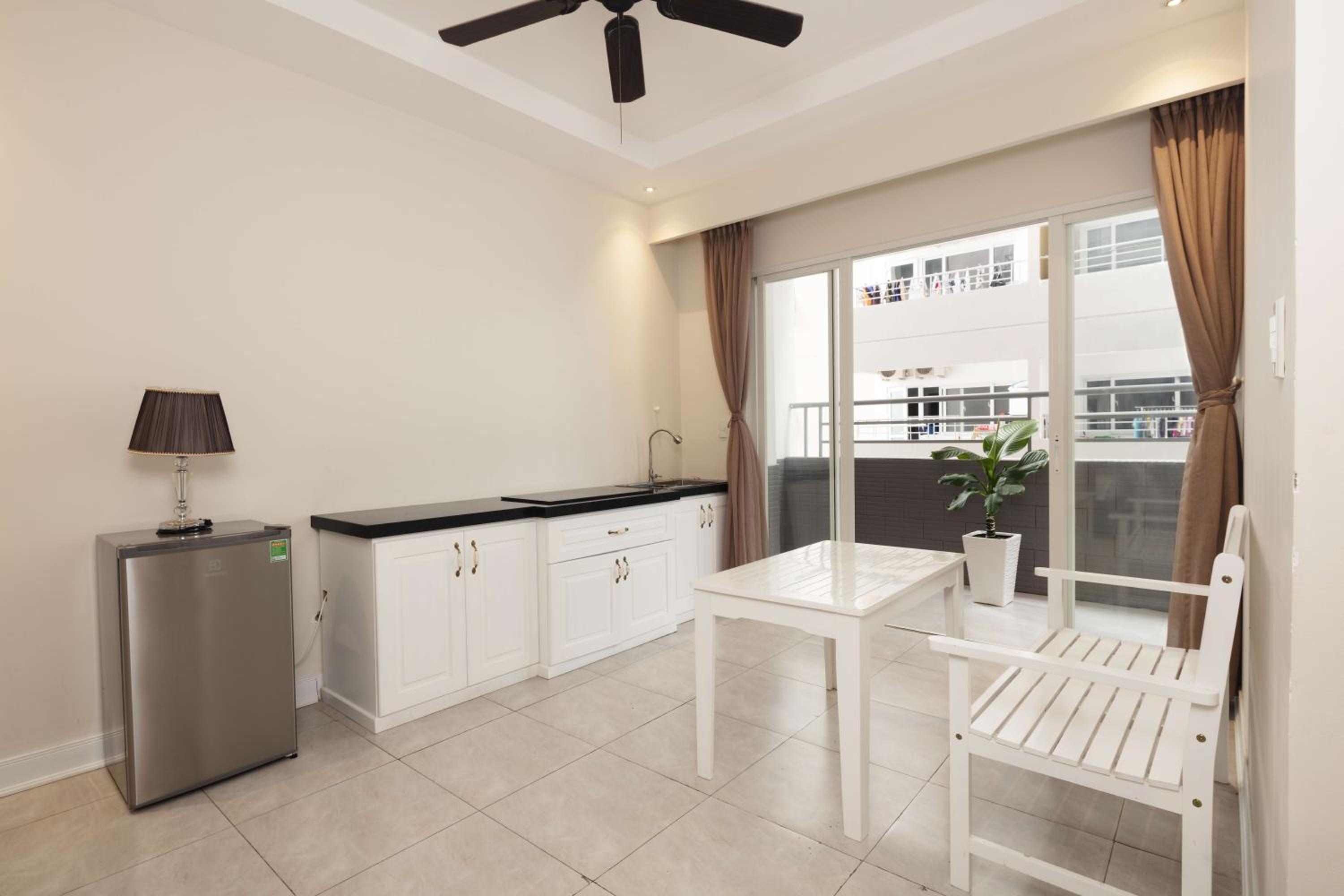 Family Two-Bedroom Apartment With View