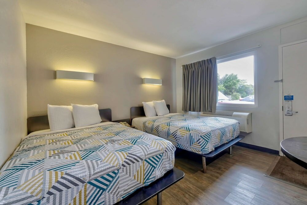 Standard Room, 2 Double Beds, Accessible, Non Smoking