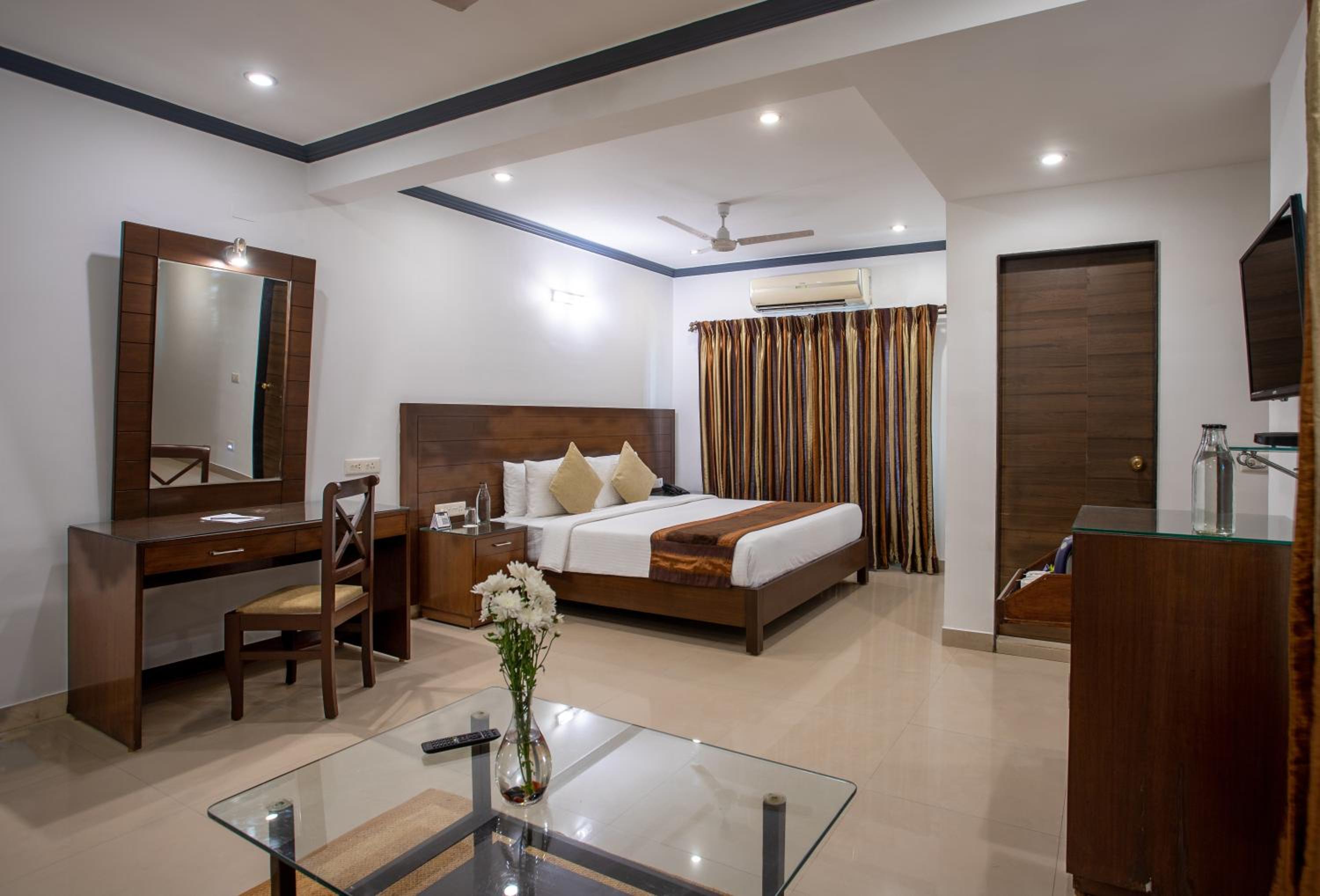 Pool View Luxury Room