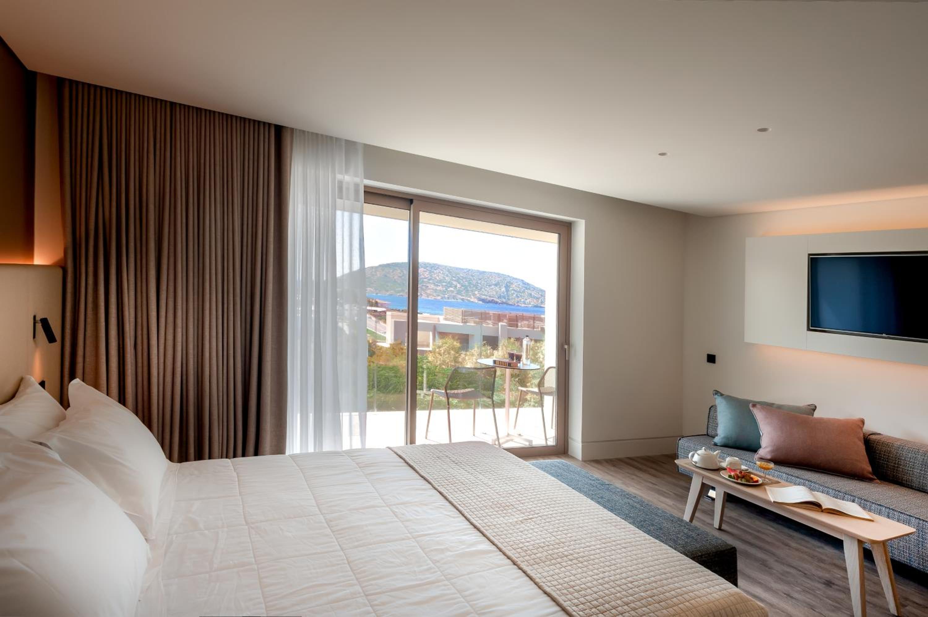  Superior Deluxe Sea View 