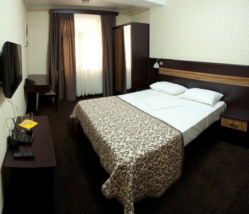 Стандартный двухместный номер с 1 двуспальной кроватью в Onyx Hotel Bishkek