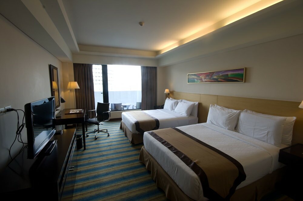 Deluxe Room, 2 Queen Beds, Non Smoking
