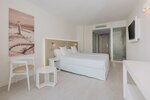 Двухместный номер с 1 двуспальной кроватью, балкон в Iberostar Waves Cala Millor - Adults Only