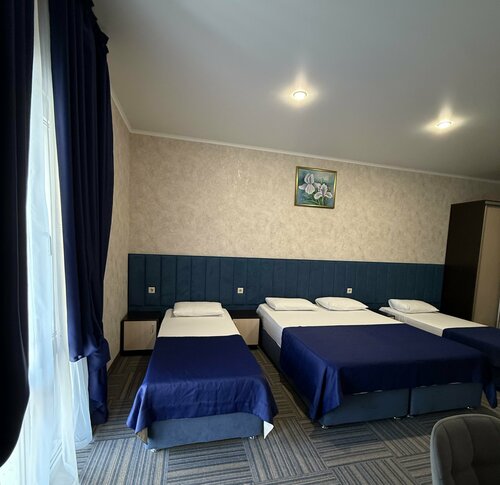Стандарт четырехместный. В отеле на Шевченко 32
