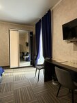 Трехместный стандарт с выходом на общую террасу. В отеле на Шевченко 32 в Golden Kids