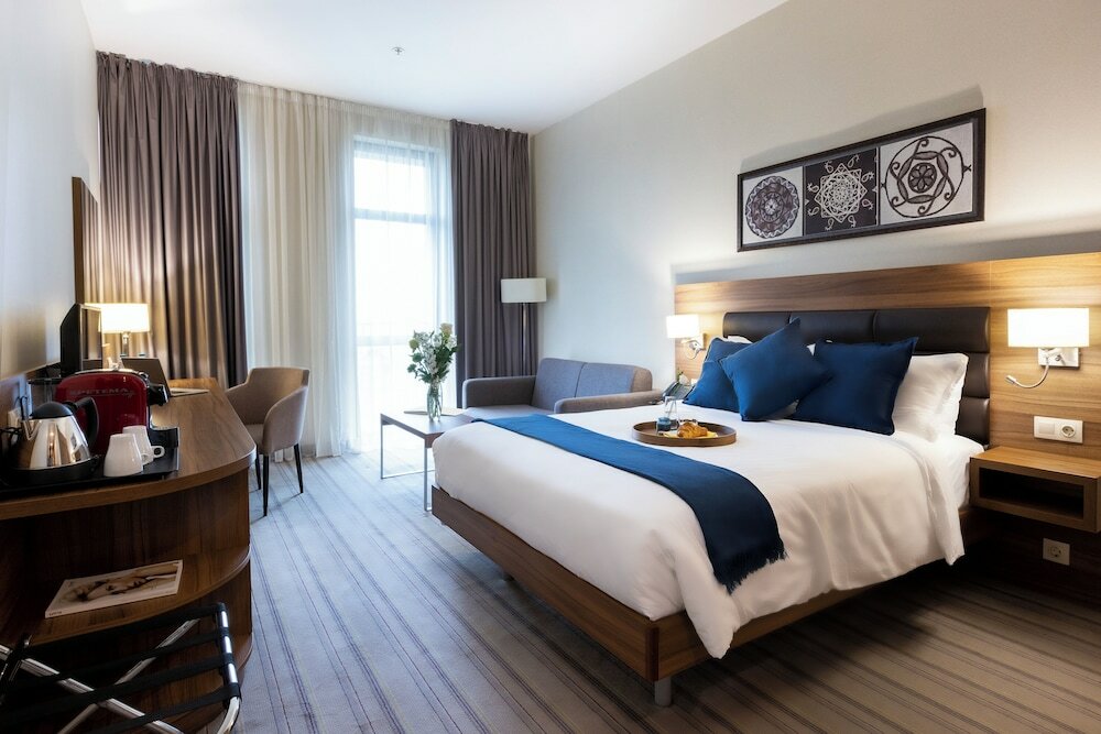 Premier Double Room, 1 King Bed, Non Smoking