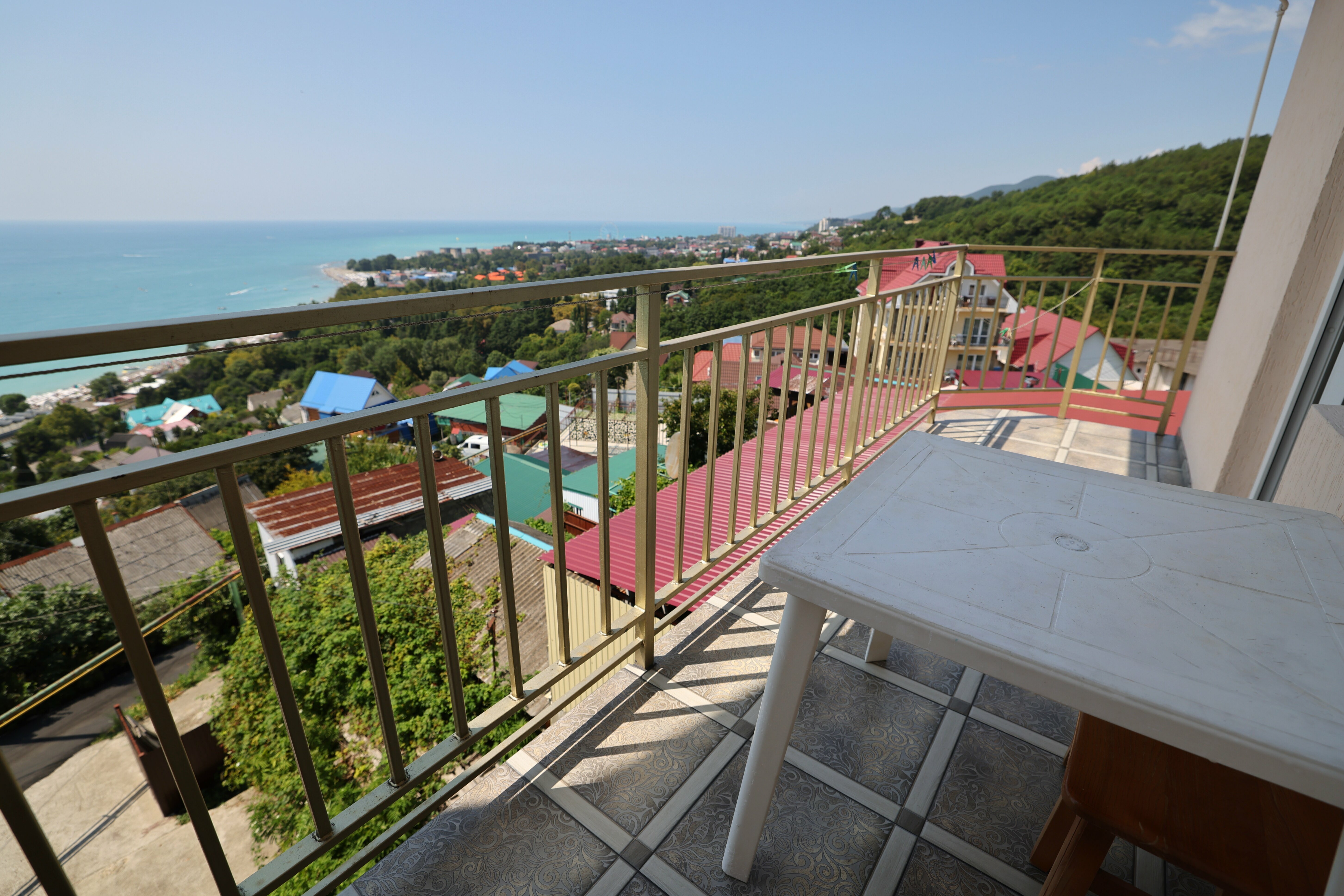 Семейный номер с балконом и видом на море