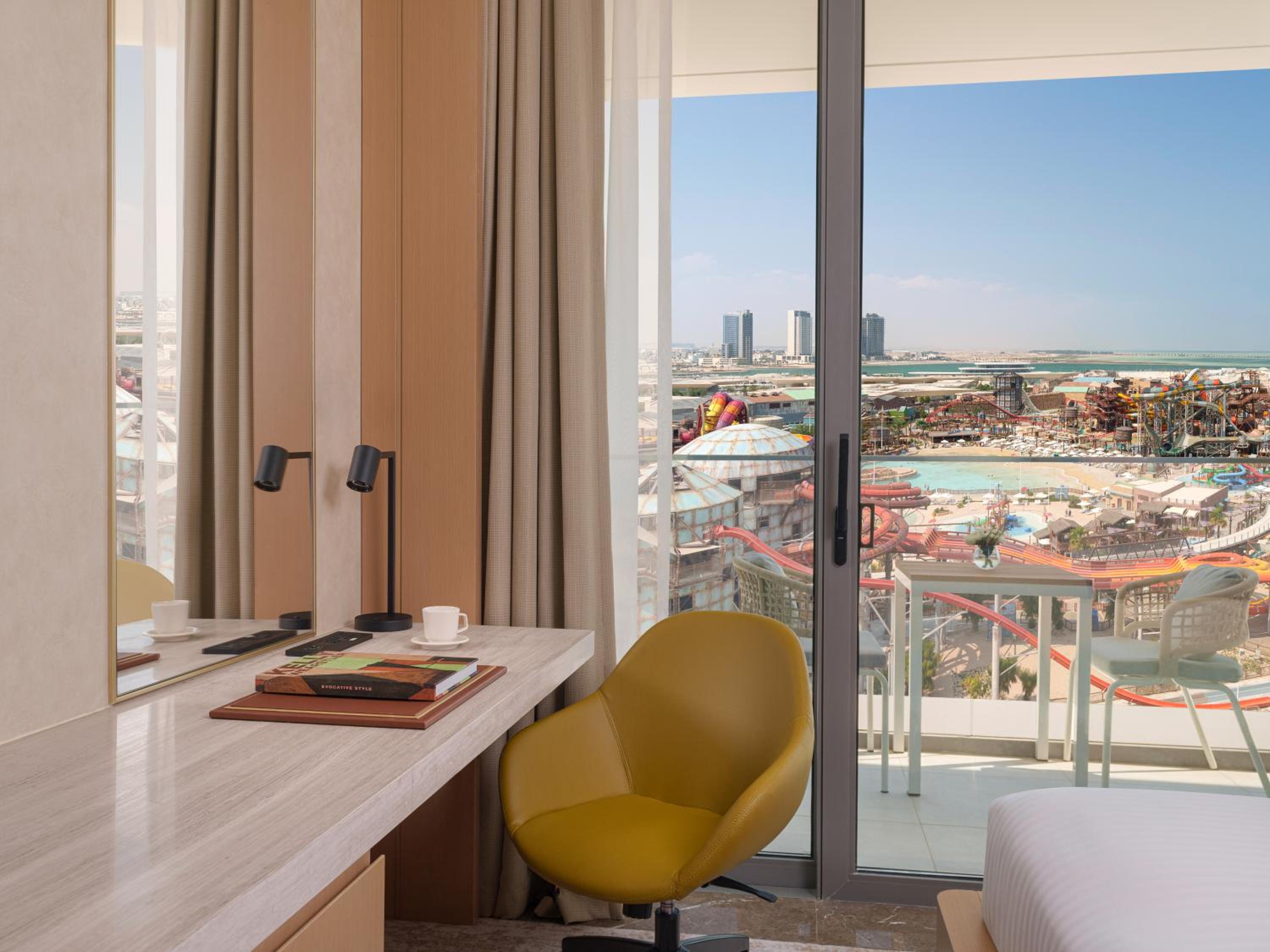 Deluxe Twin Waterpark View with Meryal Waterpark Access