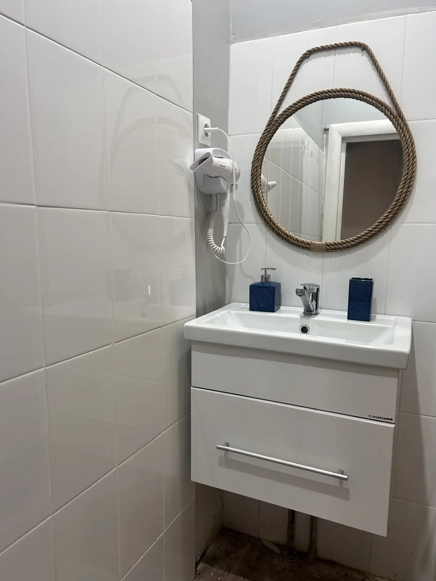 Cемейный номер с собственной ванной комнатой