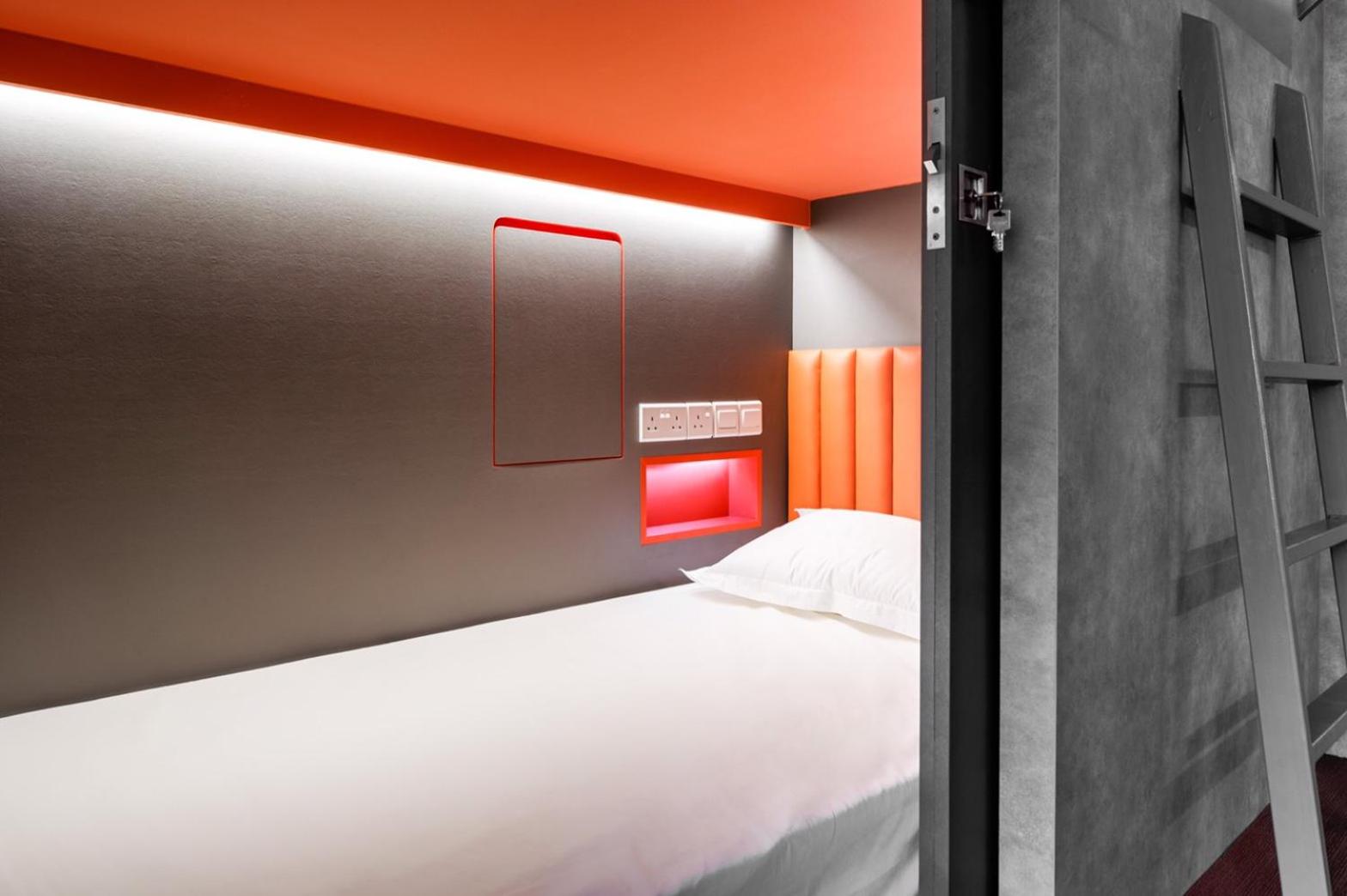 Superior Single Bed In Mixed Dorm