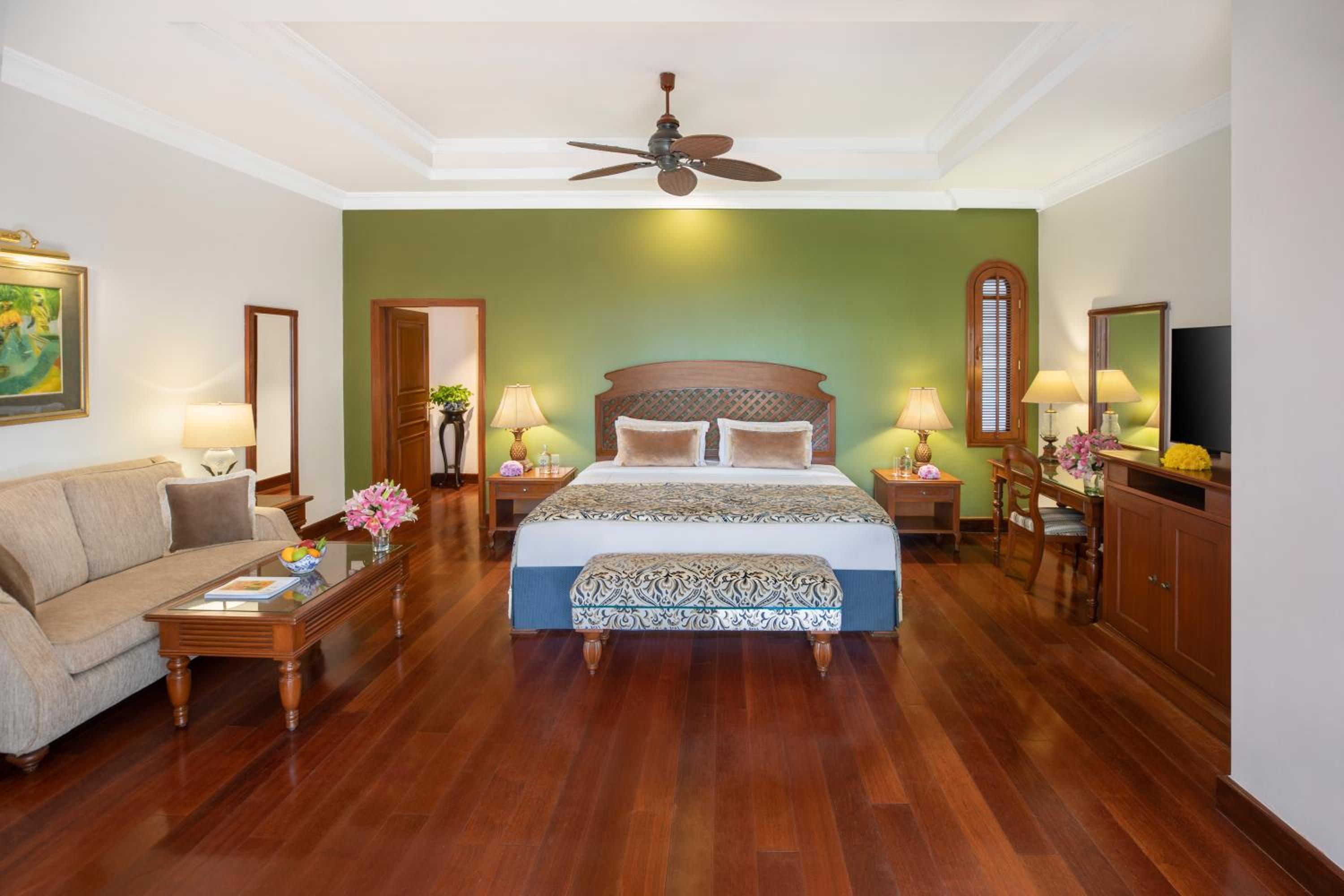 Presidential Villa with Plunge Pool