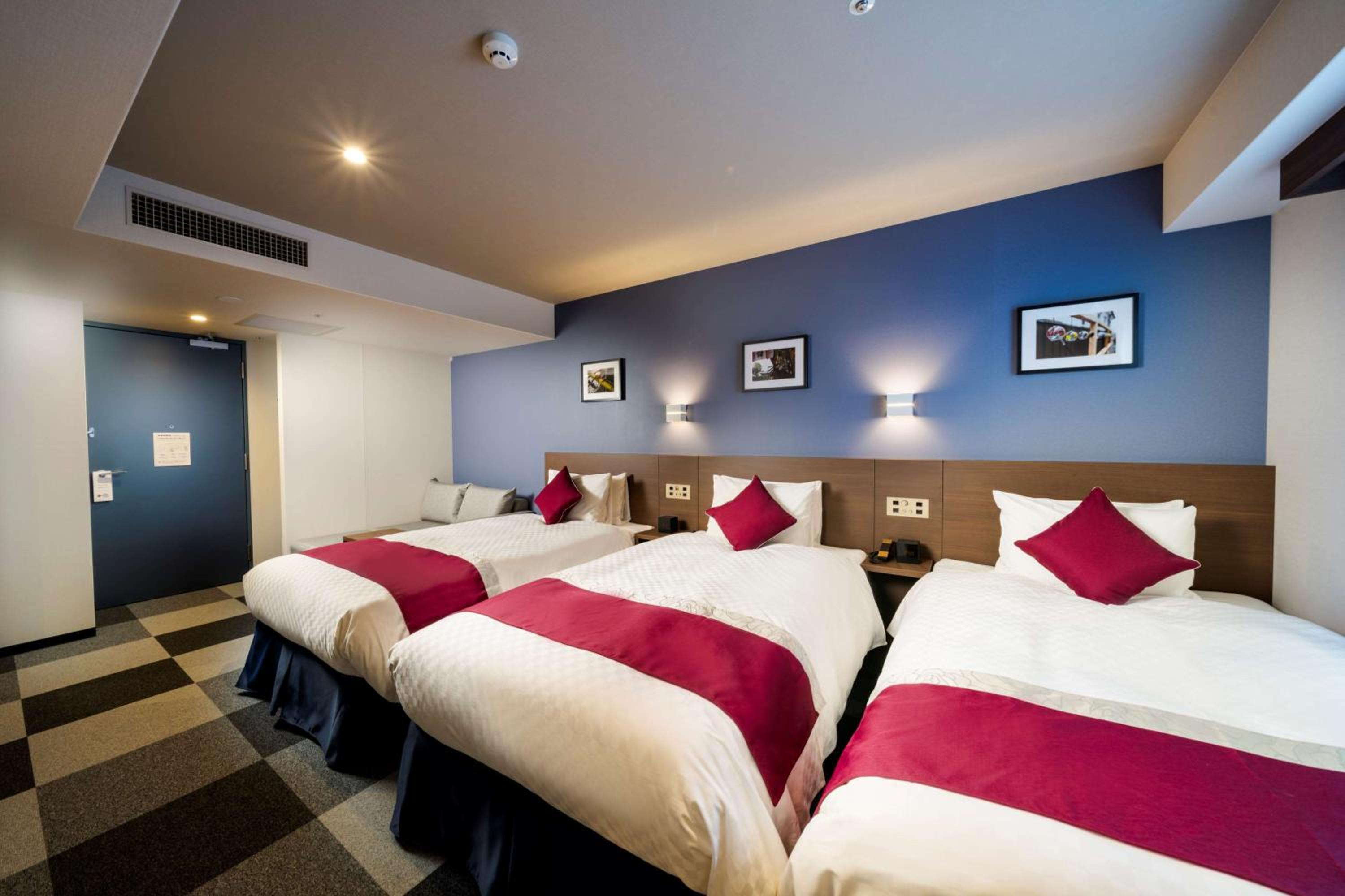 Triple Room with Three Single Beds