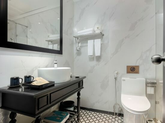 Deluxe Double Or Twin Room With City View
