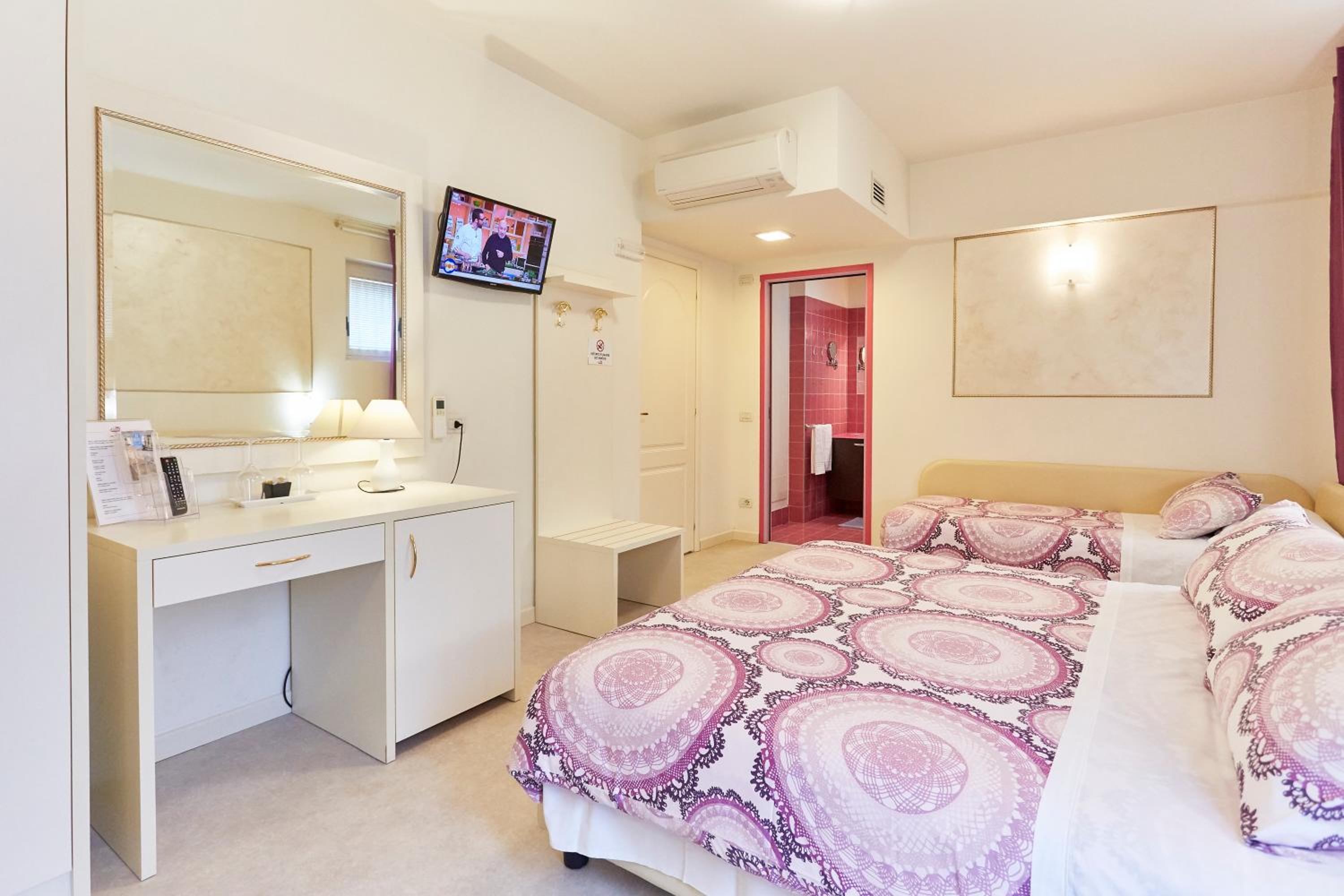 Standard Family Room