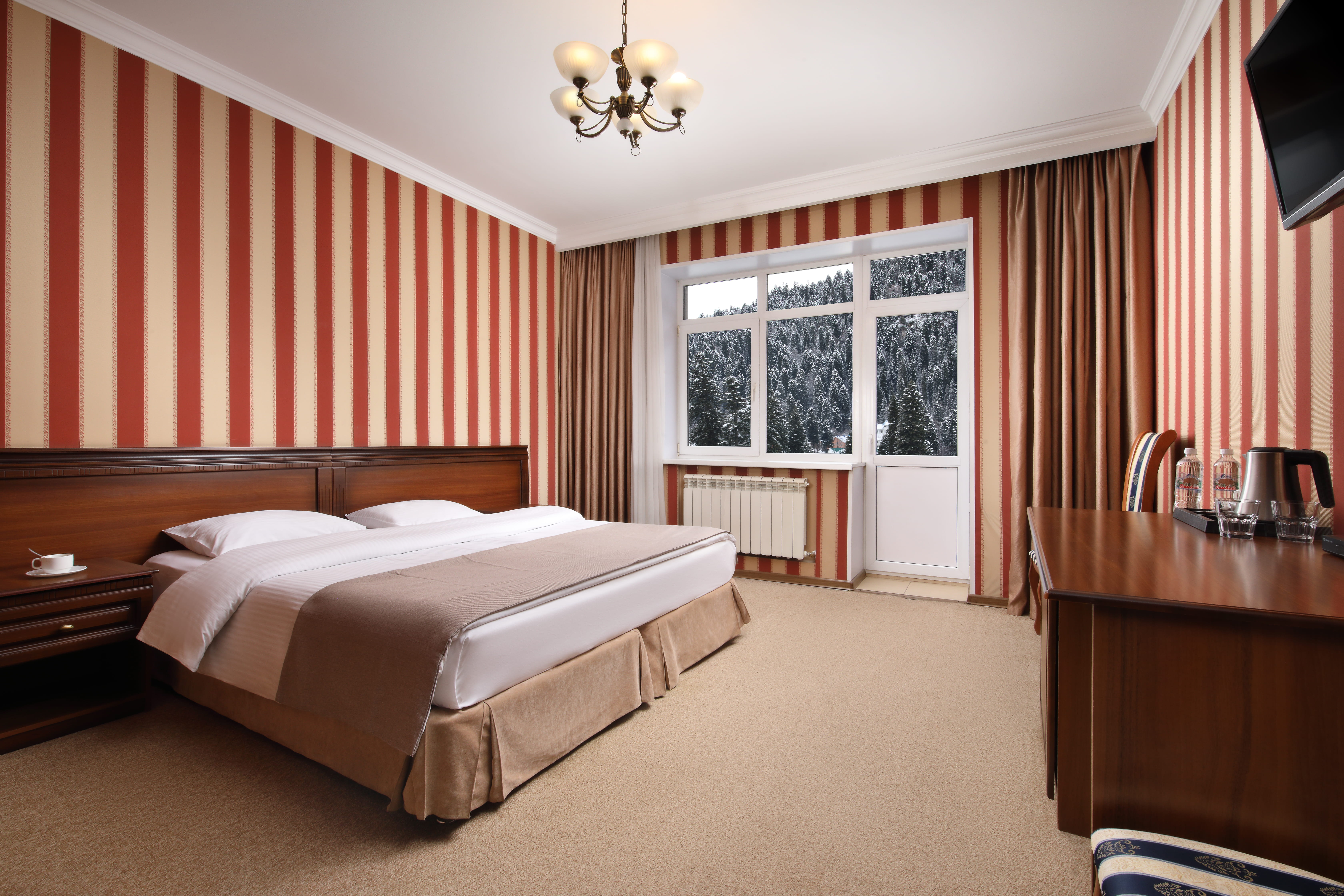 Стандартный двухместный номер с видом на горы