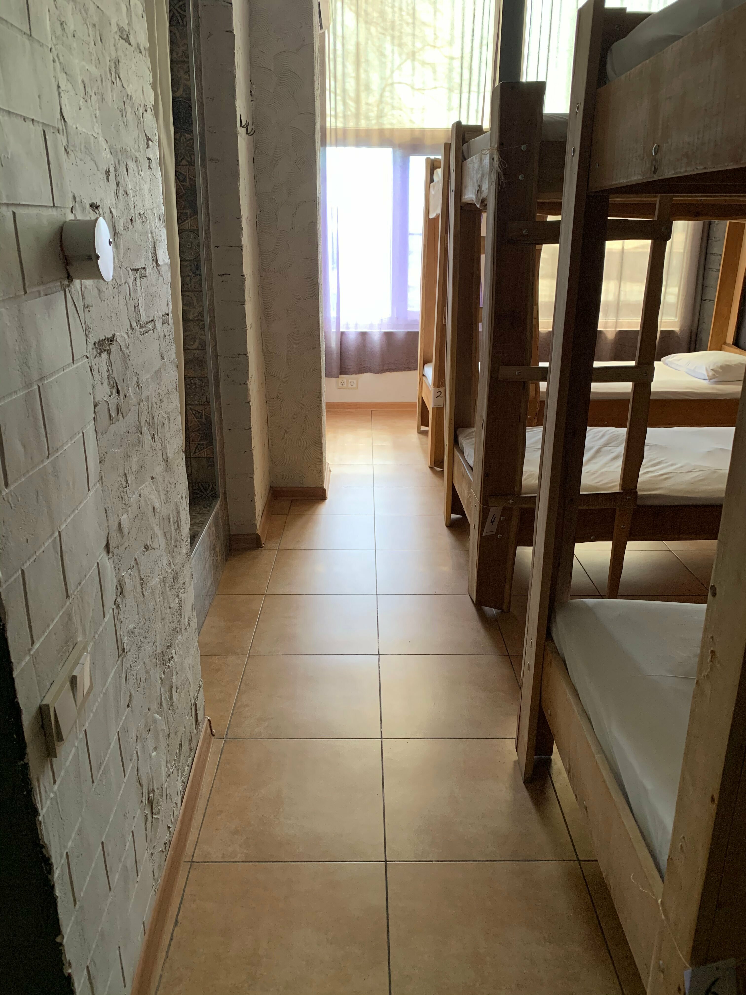 Общий номер для женщин с 8 кроватями