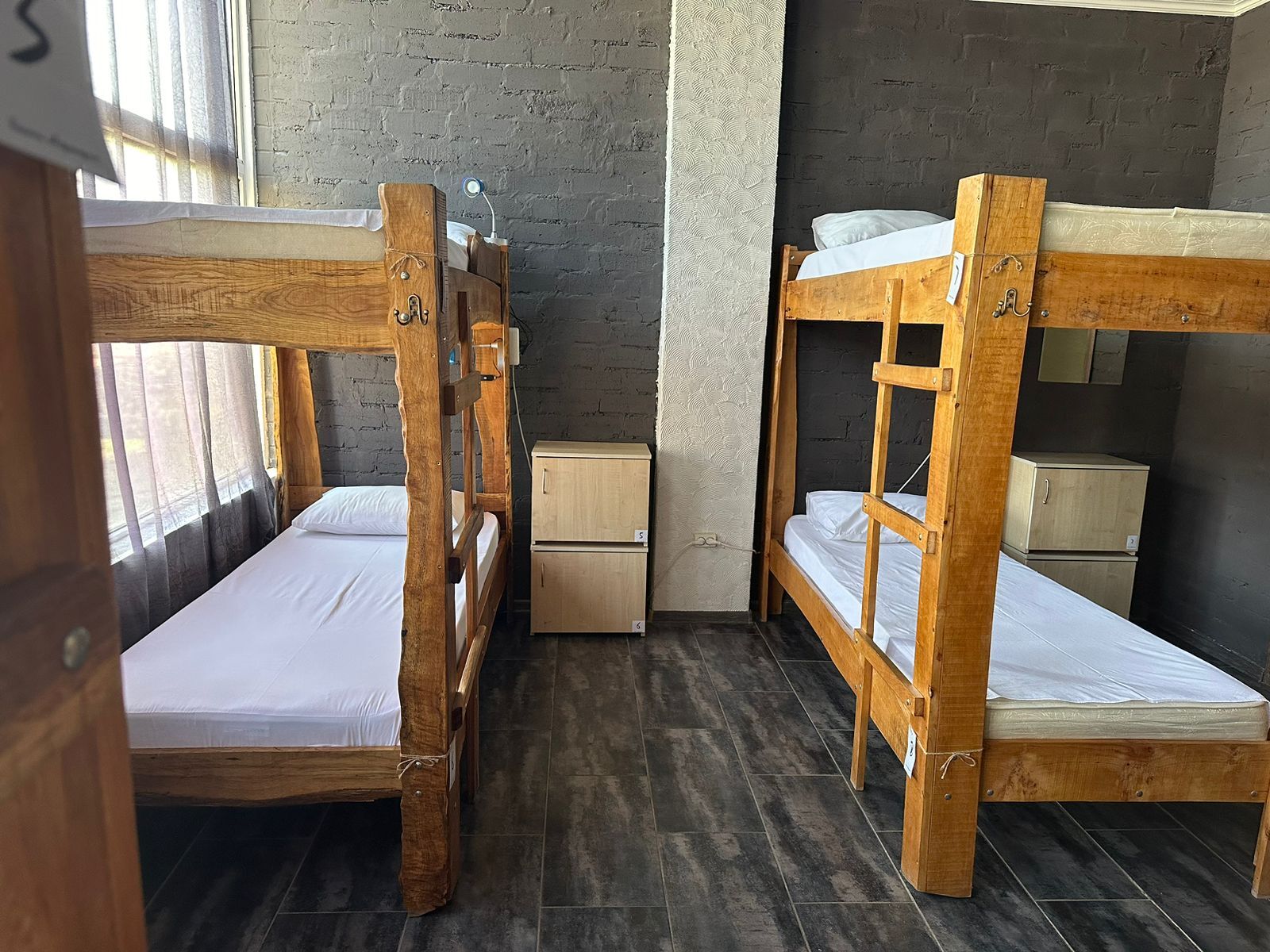 Общий номер для женщин с 8 кроватями