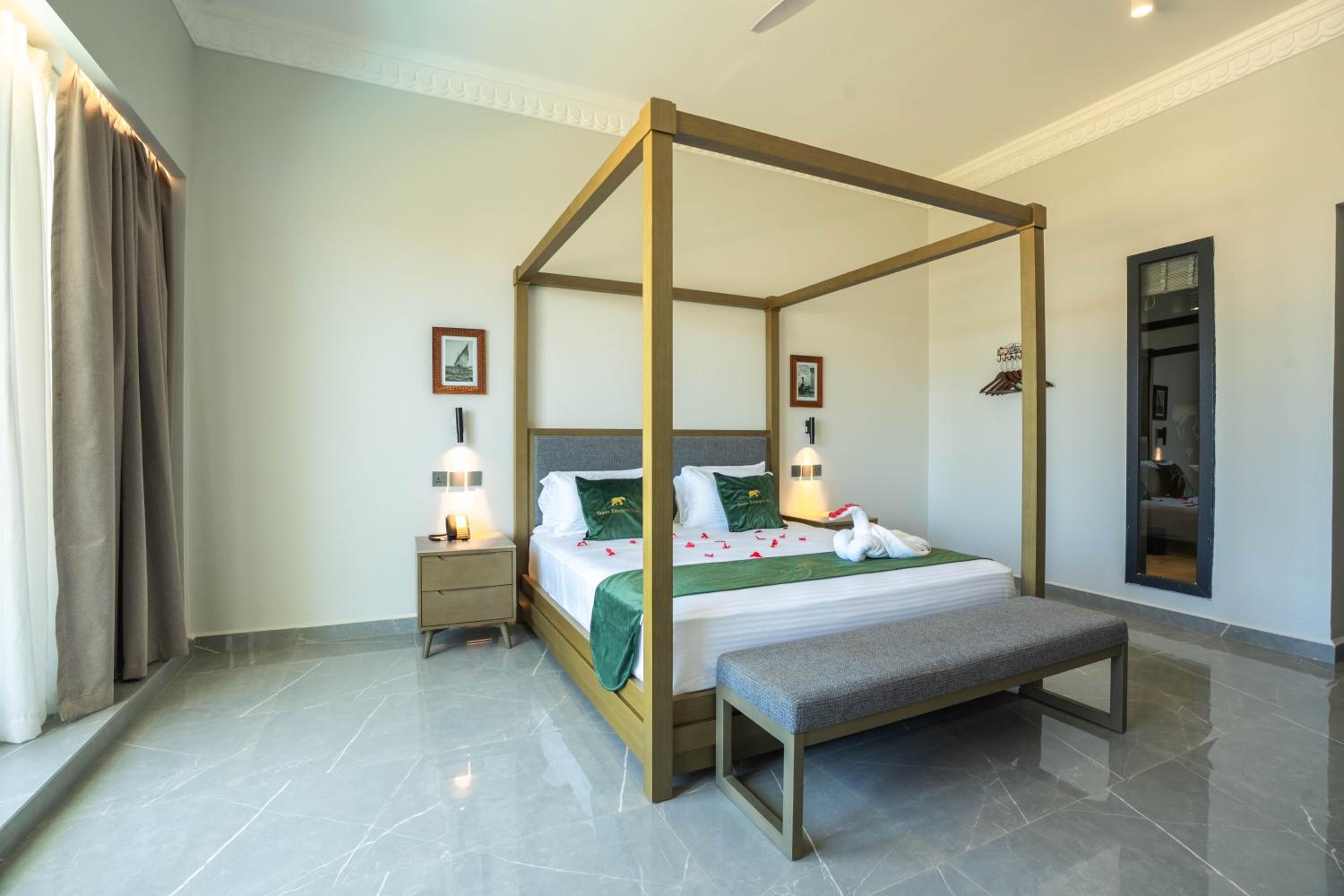Double Room with Balcony Pool View & Sea View	