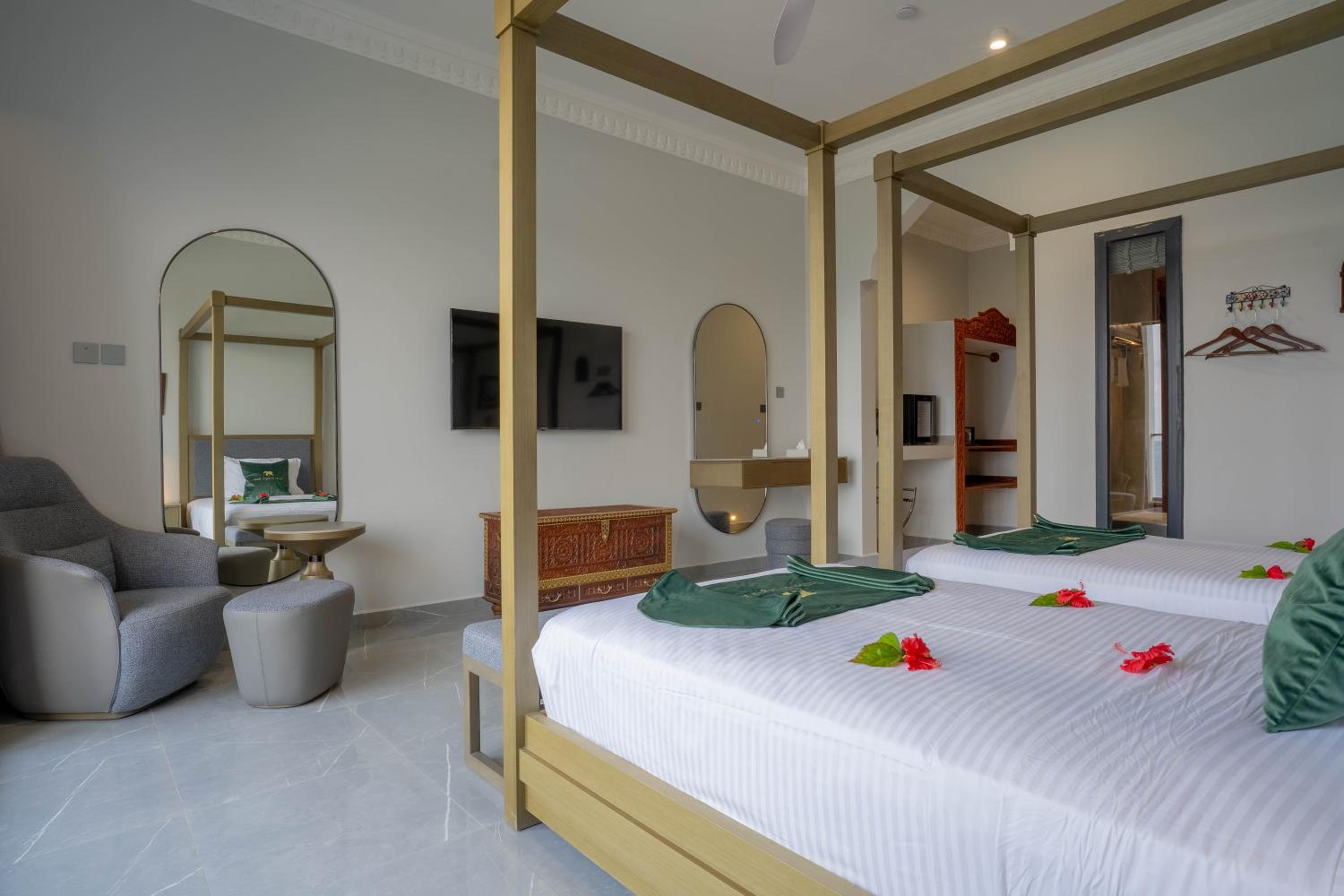 Twin Room  with Patio, Sea View and Walk-In Pool