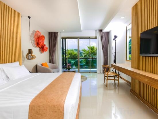 Deluxe King Room