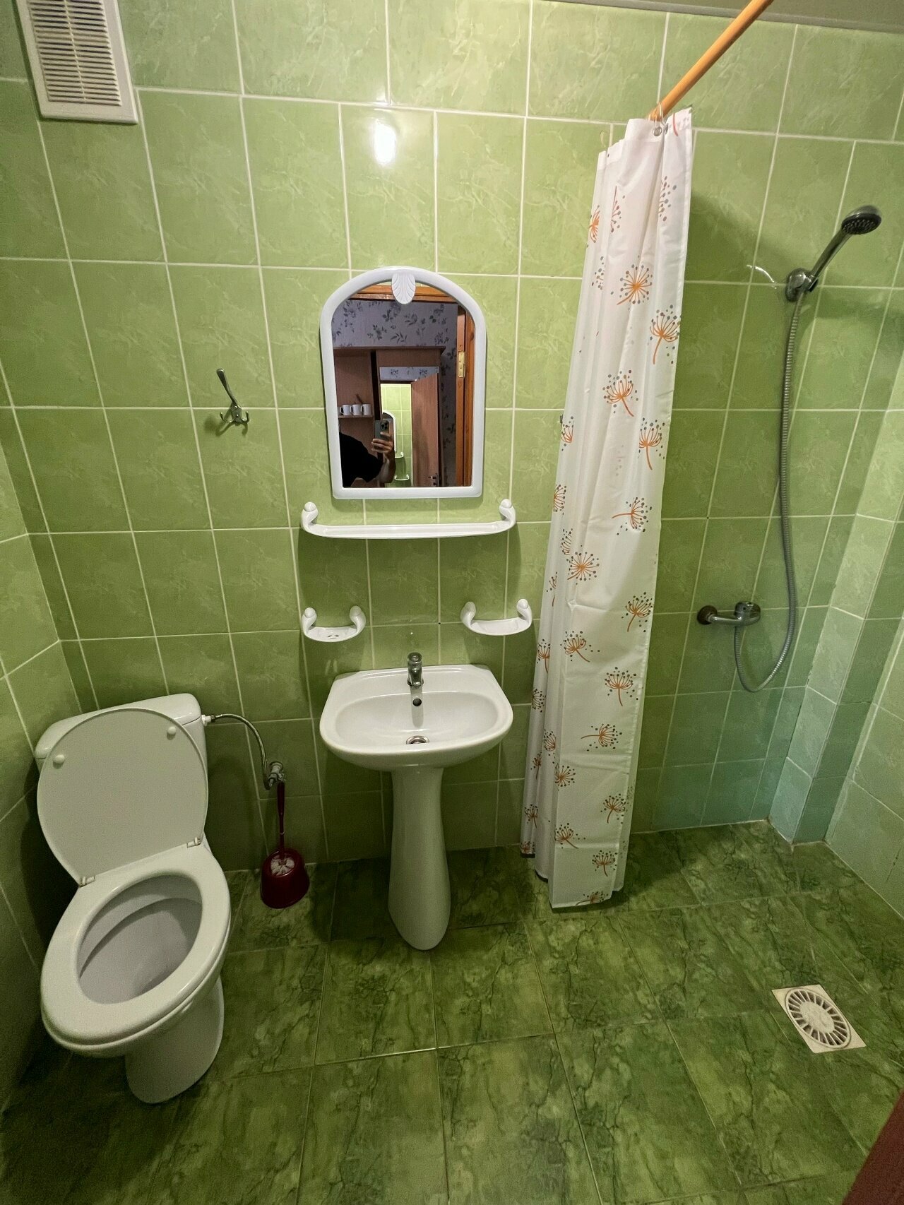 Стандарт улучшенный с балконом в сиреневом корпусе