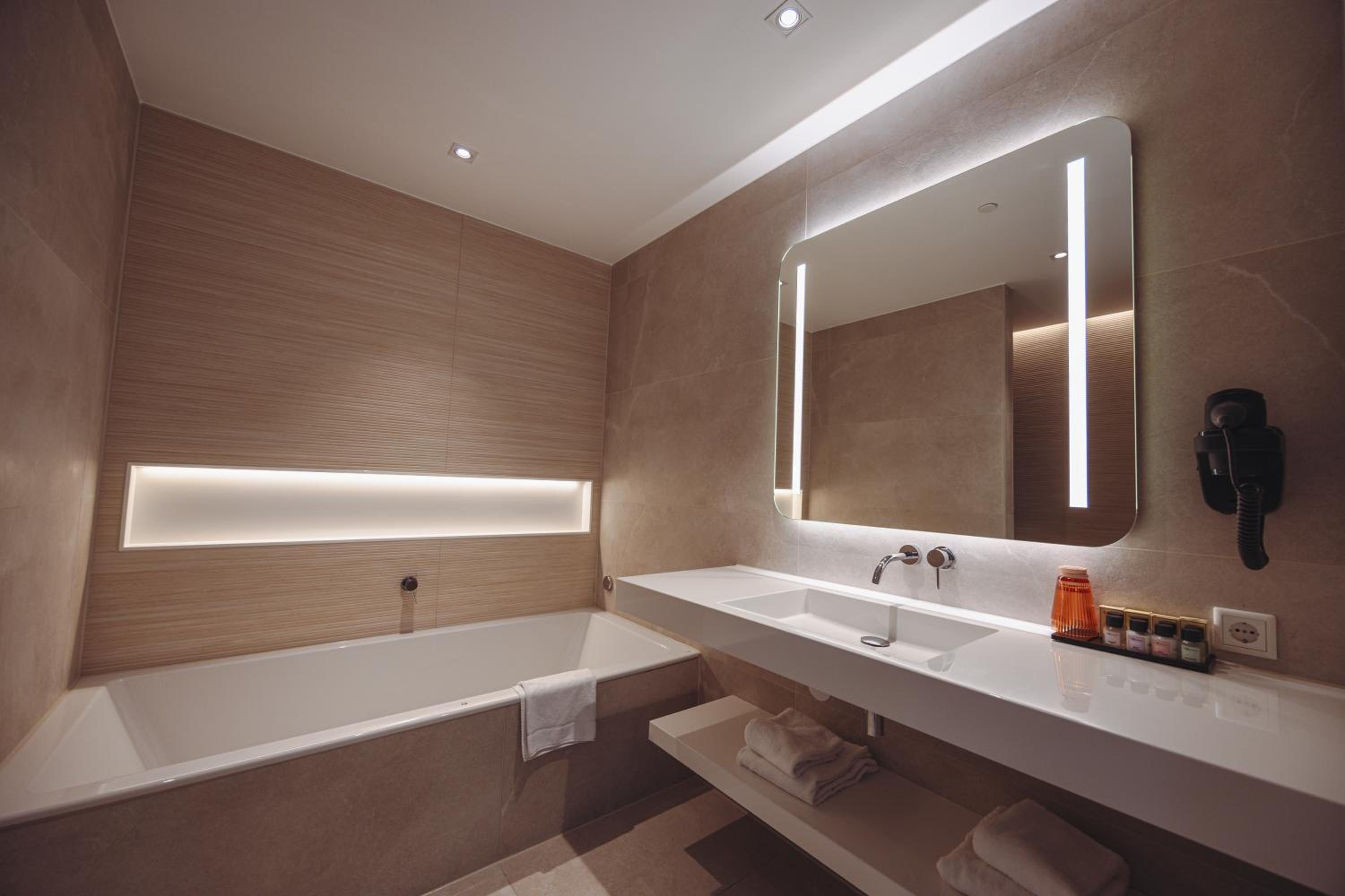 Comfort + Room