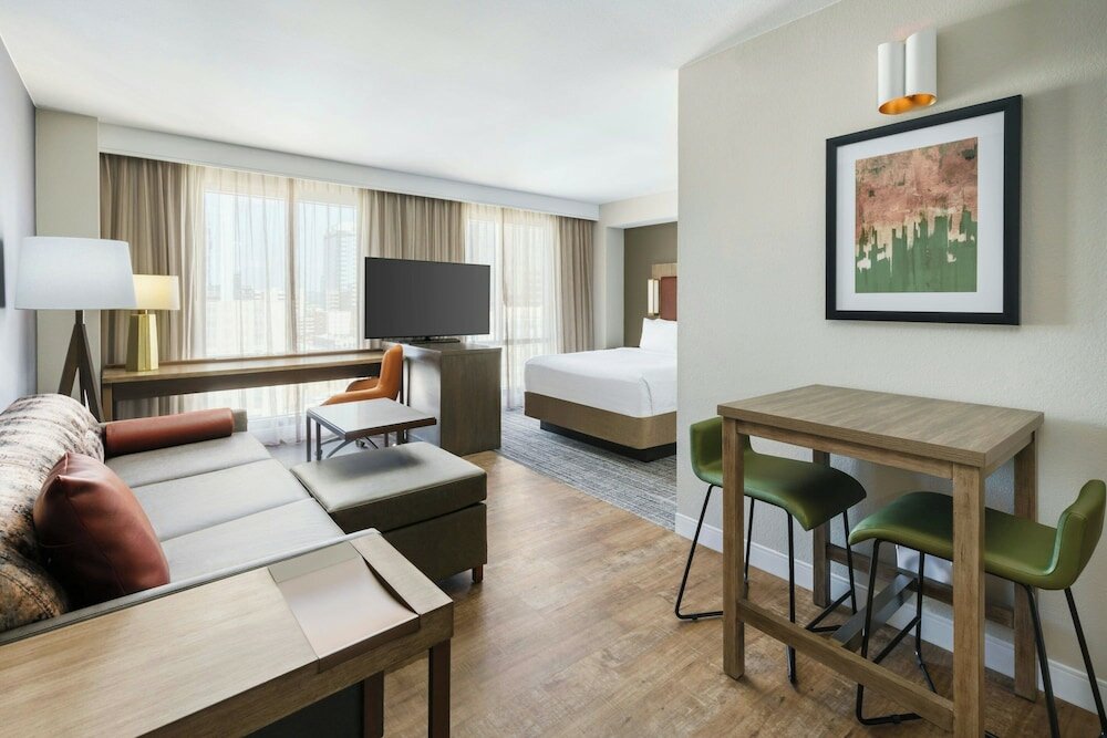 Studio, 1 Queen Bed with Sofa bed (Hearing Accessible)