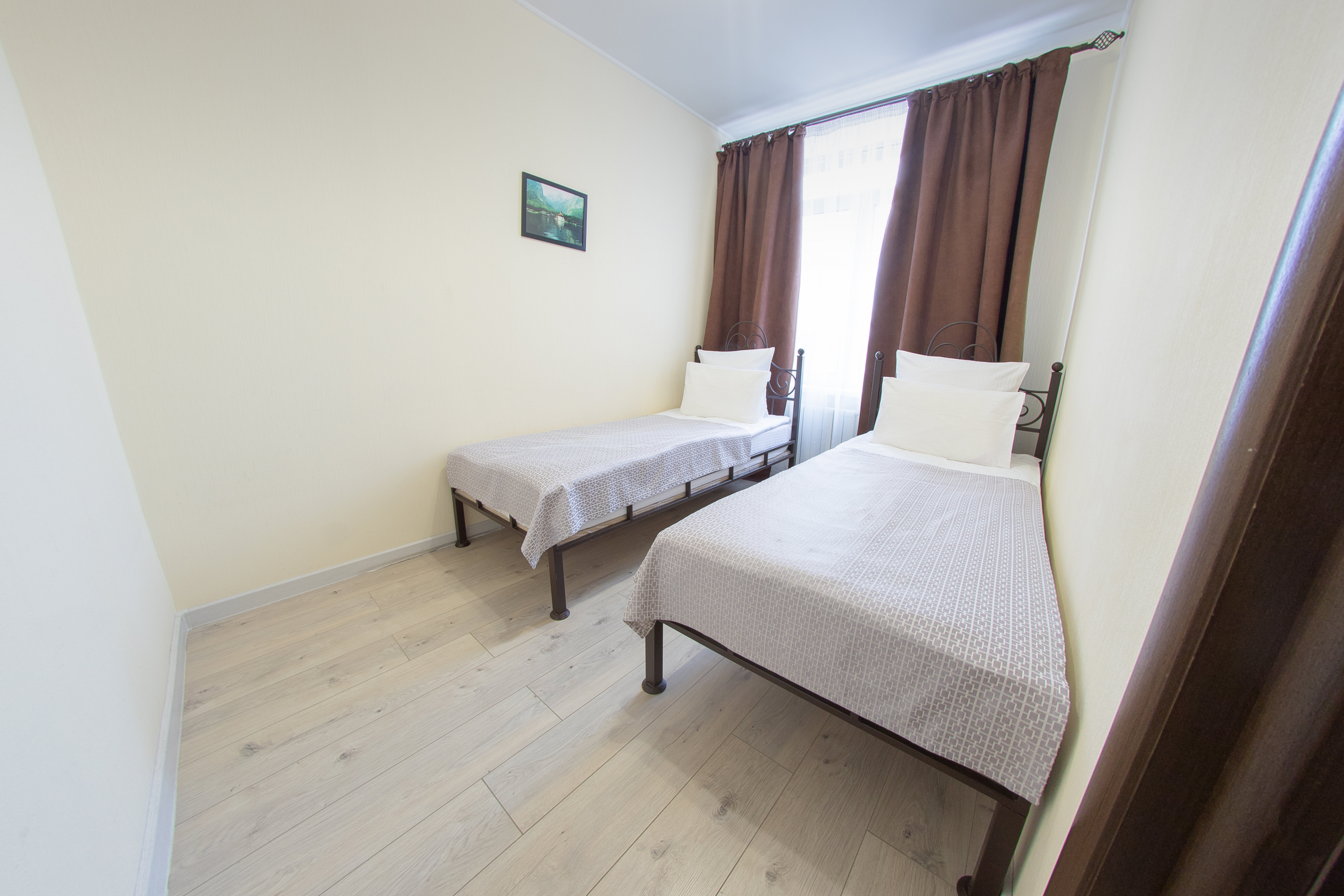 Двухместный номер с 1 кроватью или 2 отдельными кроватями и собственной ванной комнатой