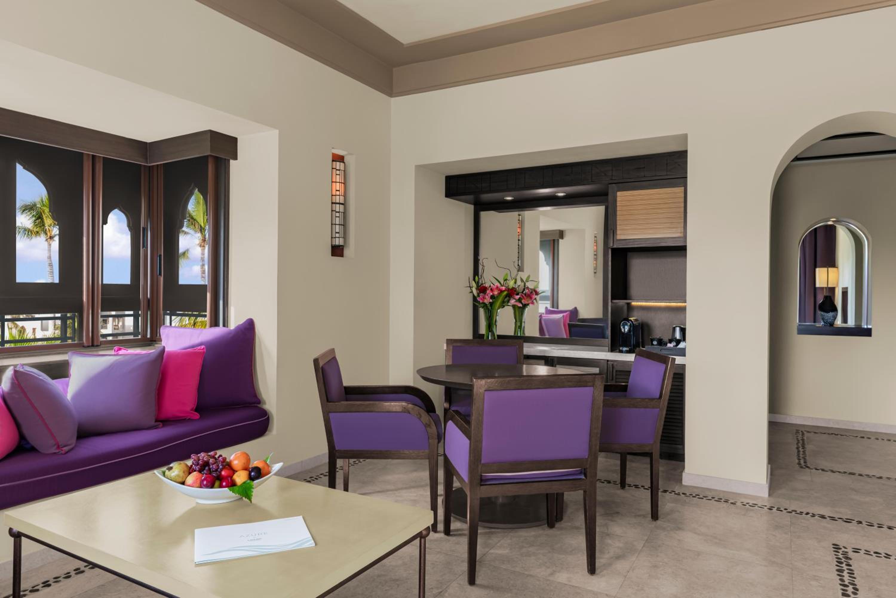 	 Ocean View Suite with Lounge Access with Aqua Park Access