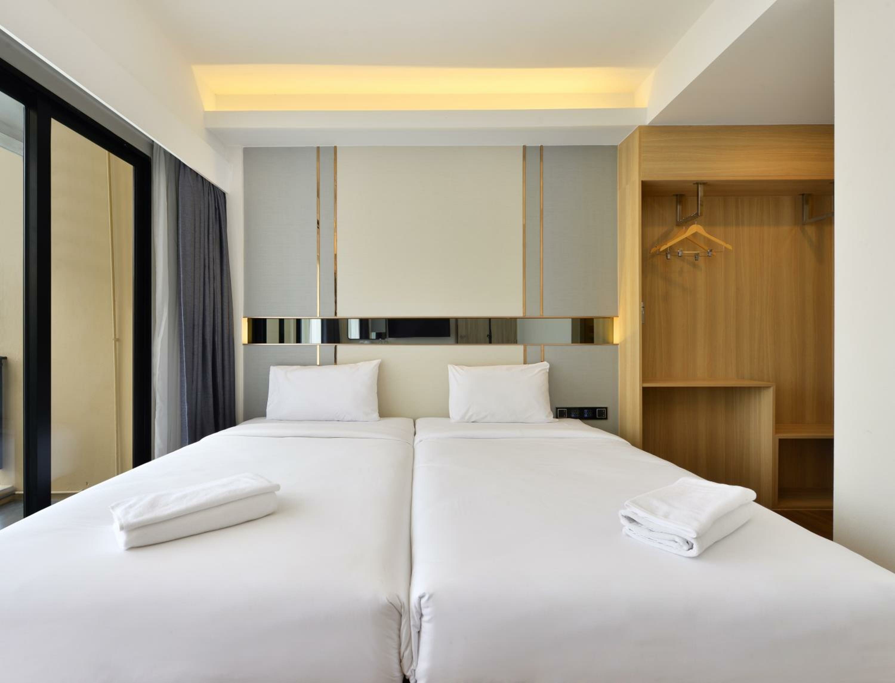 Superior Deluxe Double or Twin Room 
